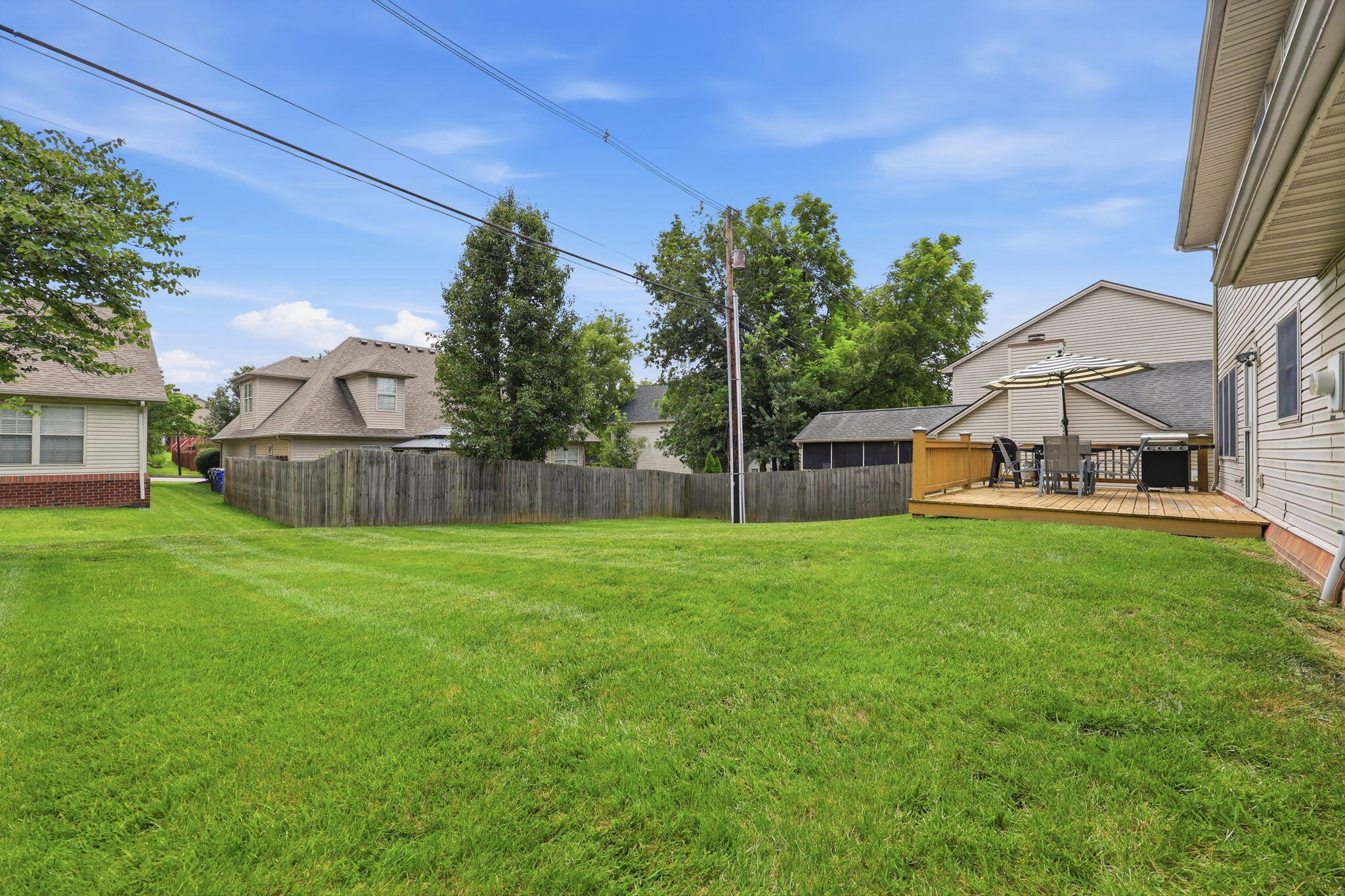 532 Amberley Drive Property Photo 31