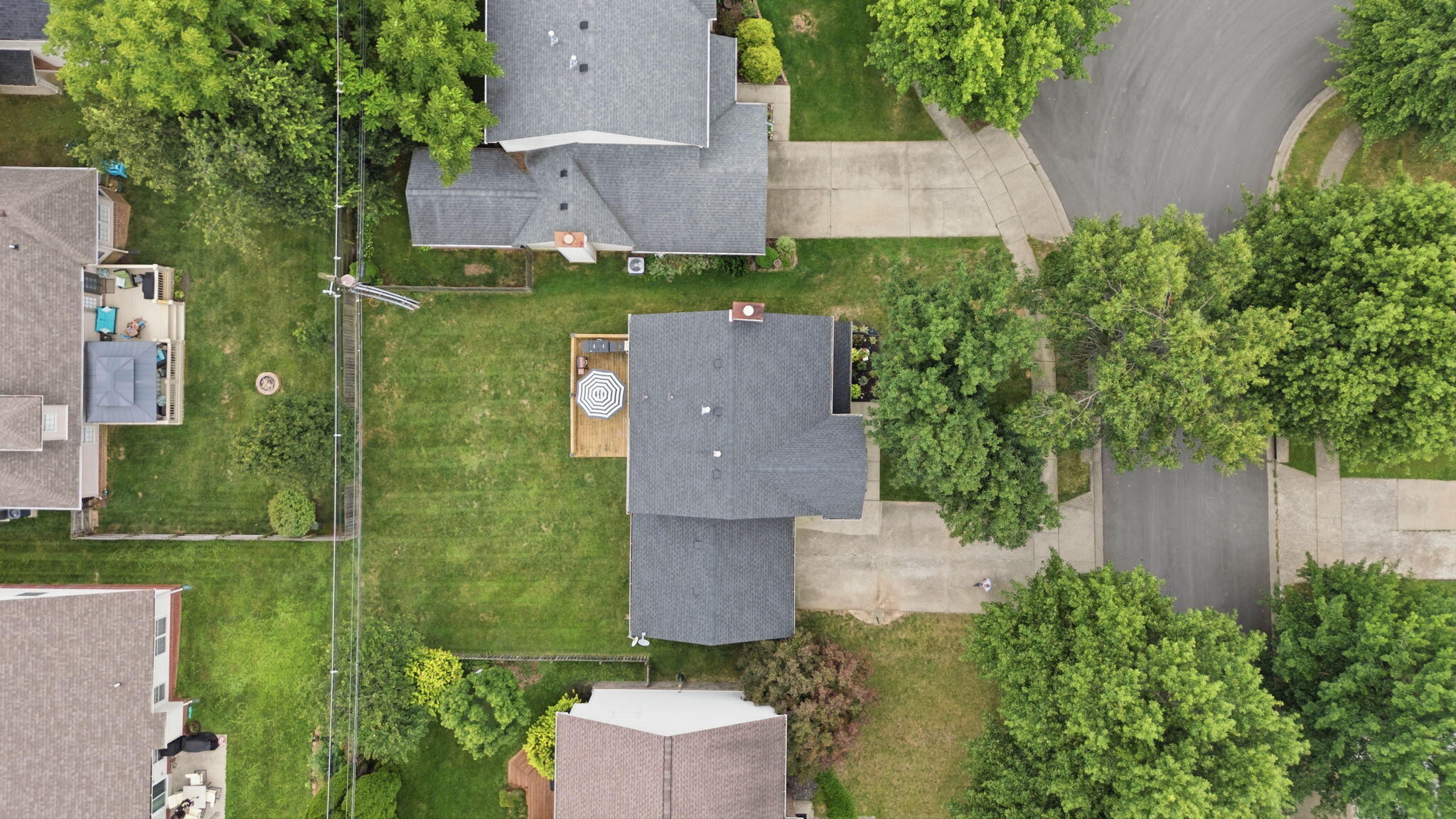 532 Amberley Drive Property Photo 34