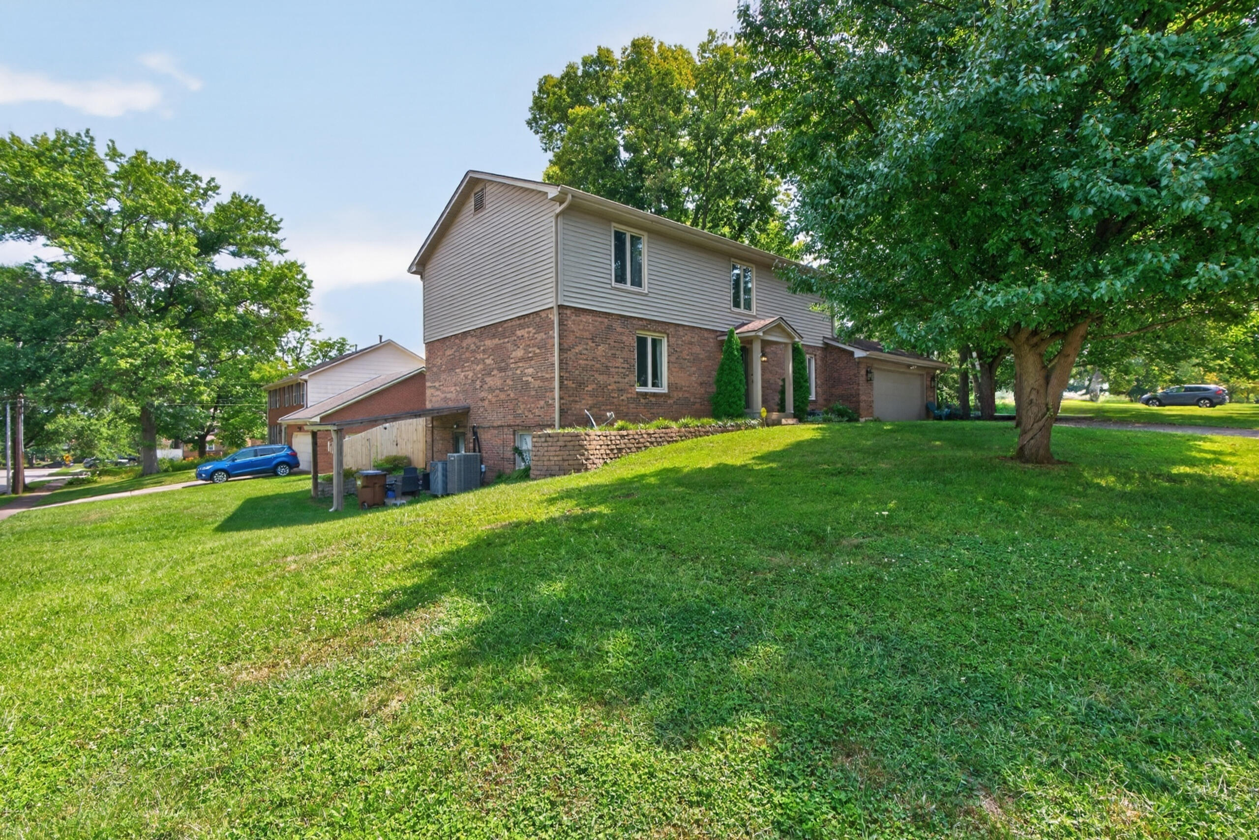 2057 Parasol Drive Property Photo 3