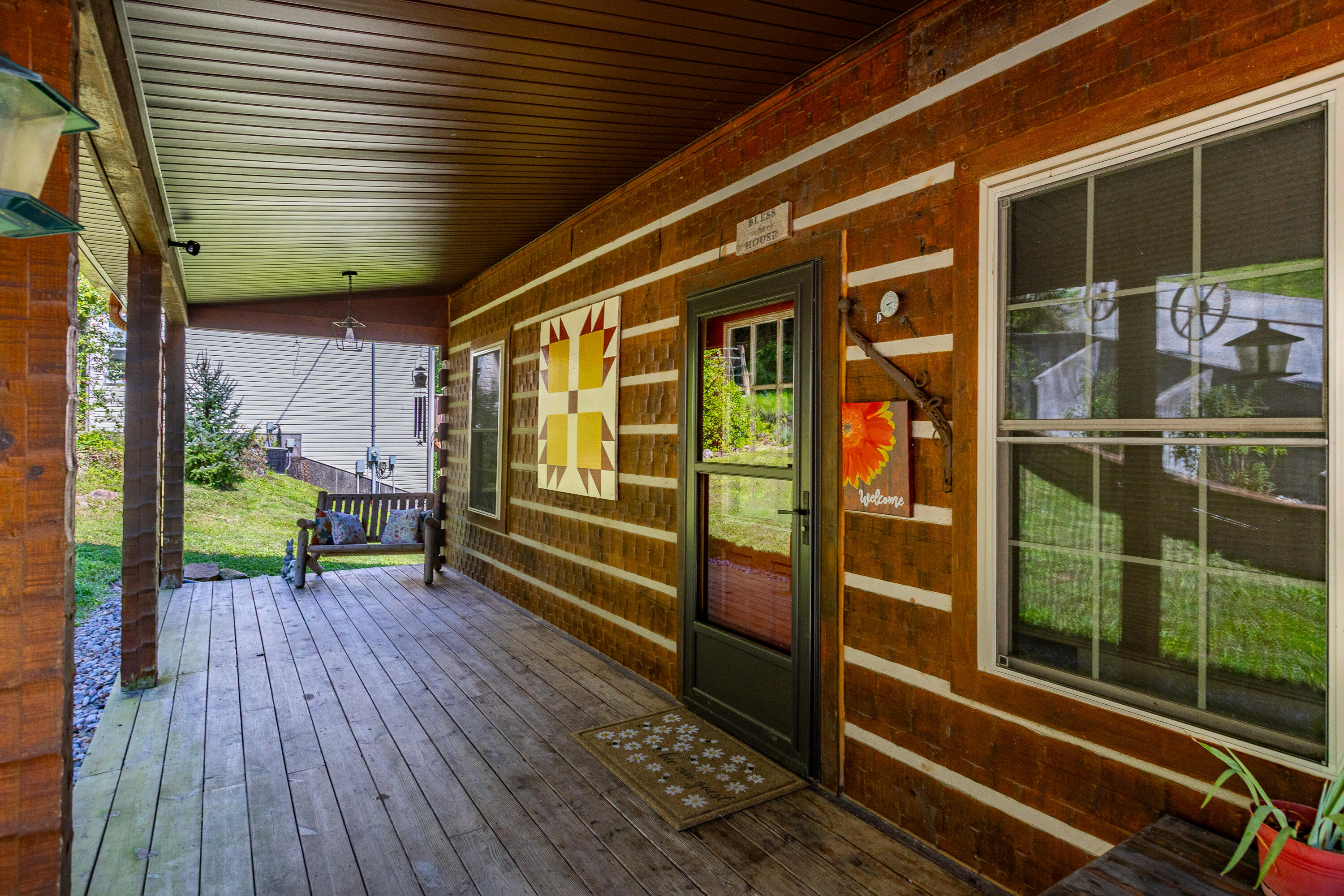 737 Cliffs Edge Road Property Photo 2