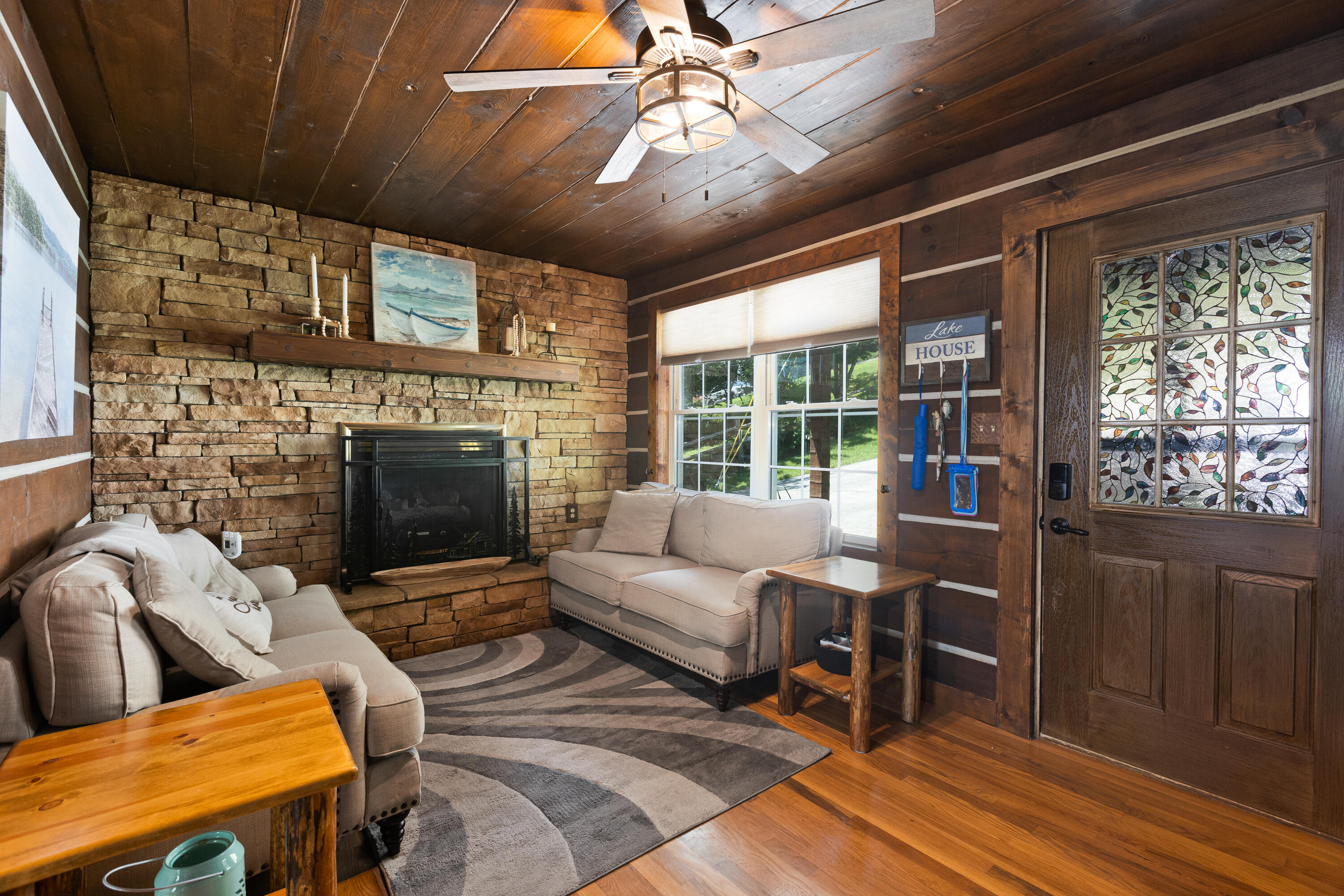737 Cliffs Edge Road Property Photo 4