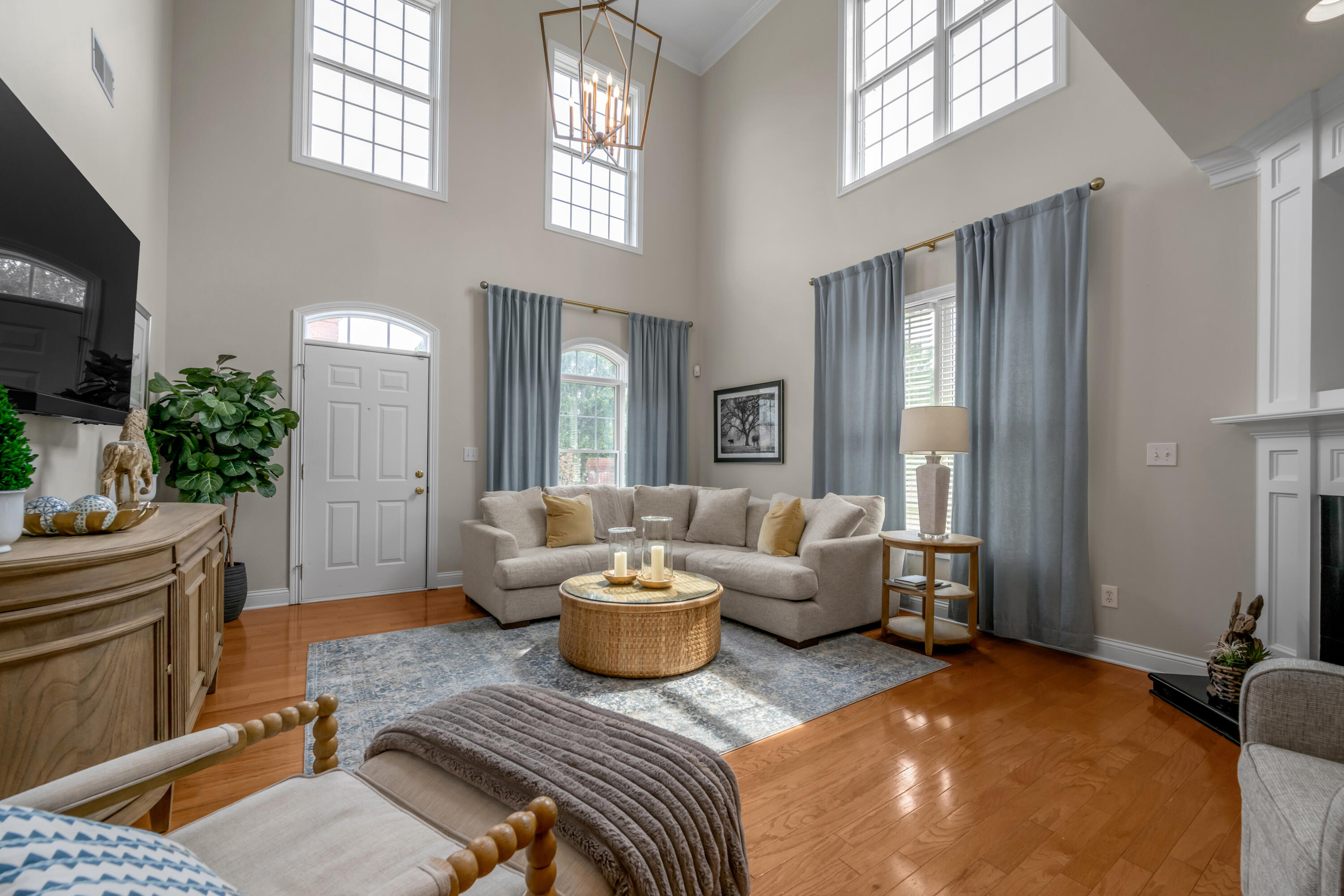 967 Star Shoot Parkway Property Photo 6