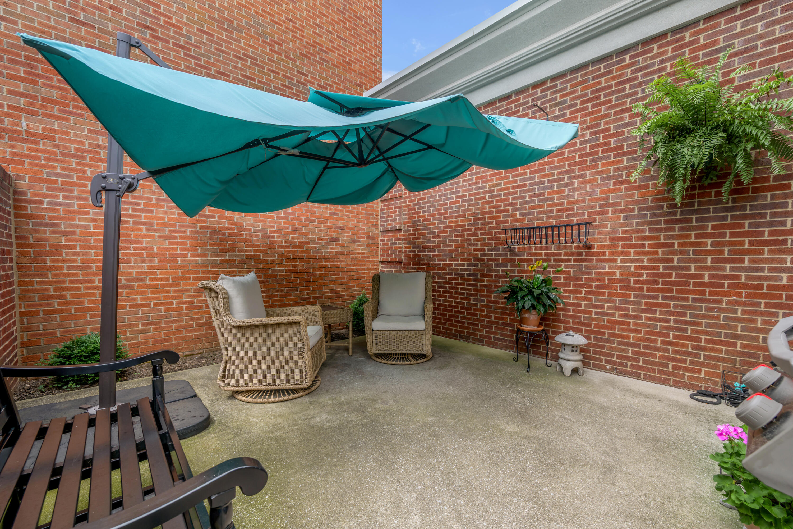 967 Star Shoot Parkway Property Photo 54