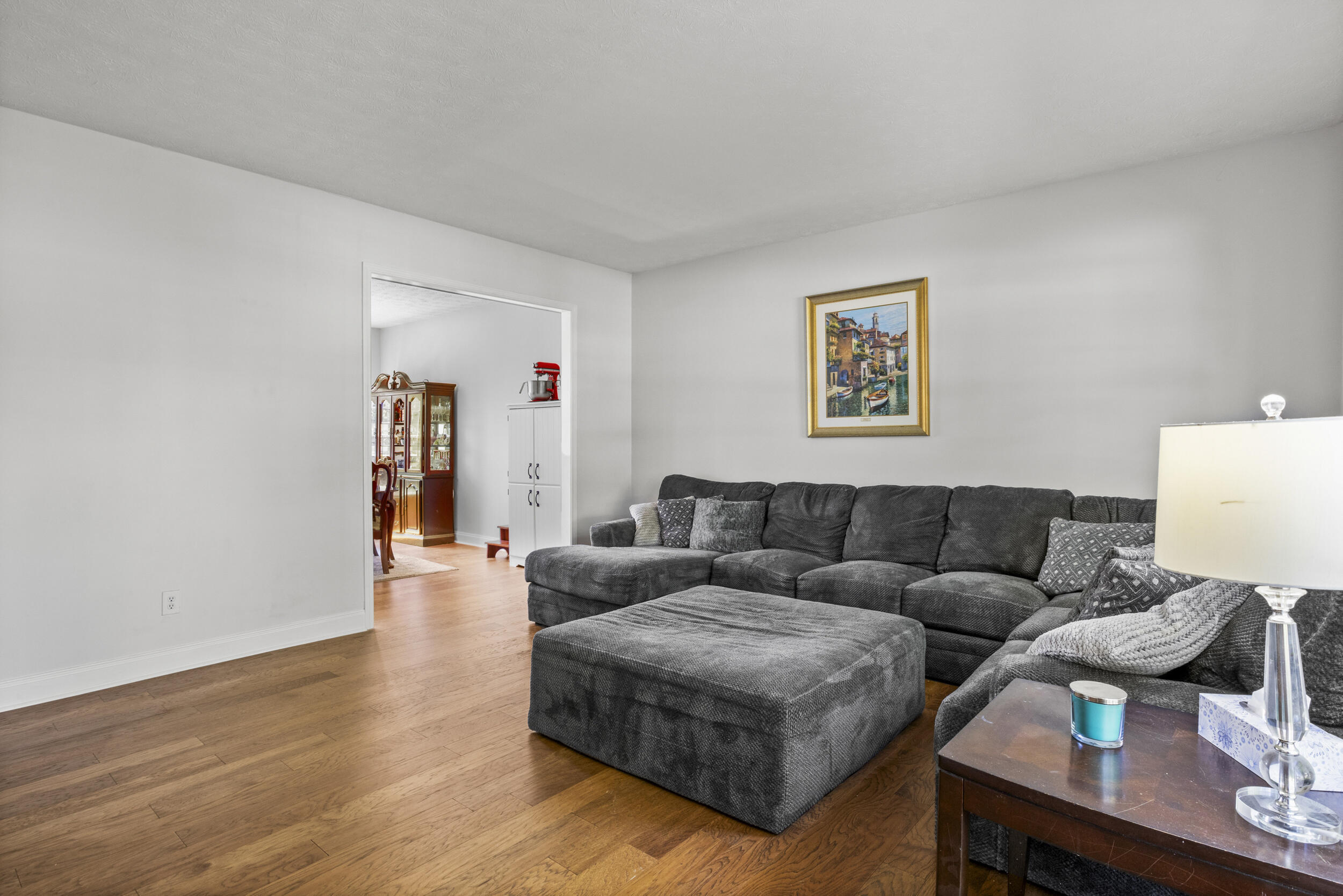 568 Thames Circle Property Photo 9