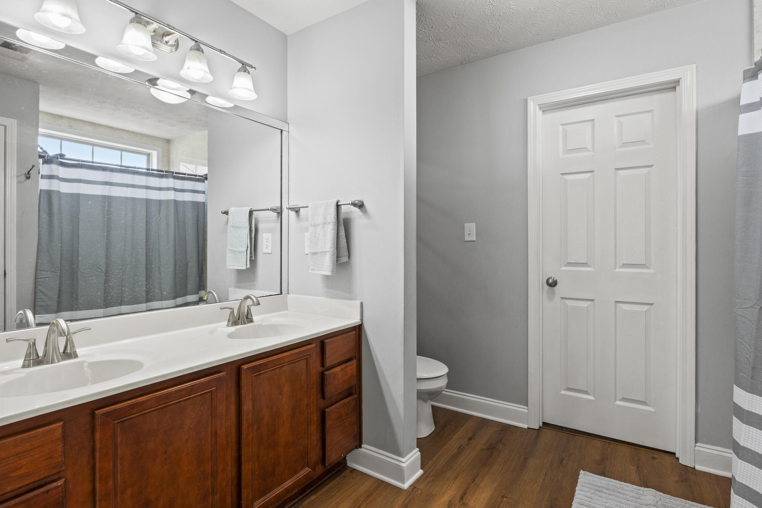 568 Thames Circle Property Photo 40