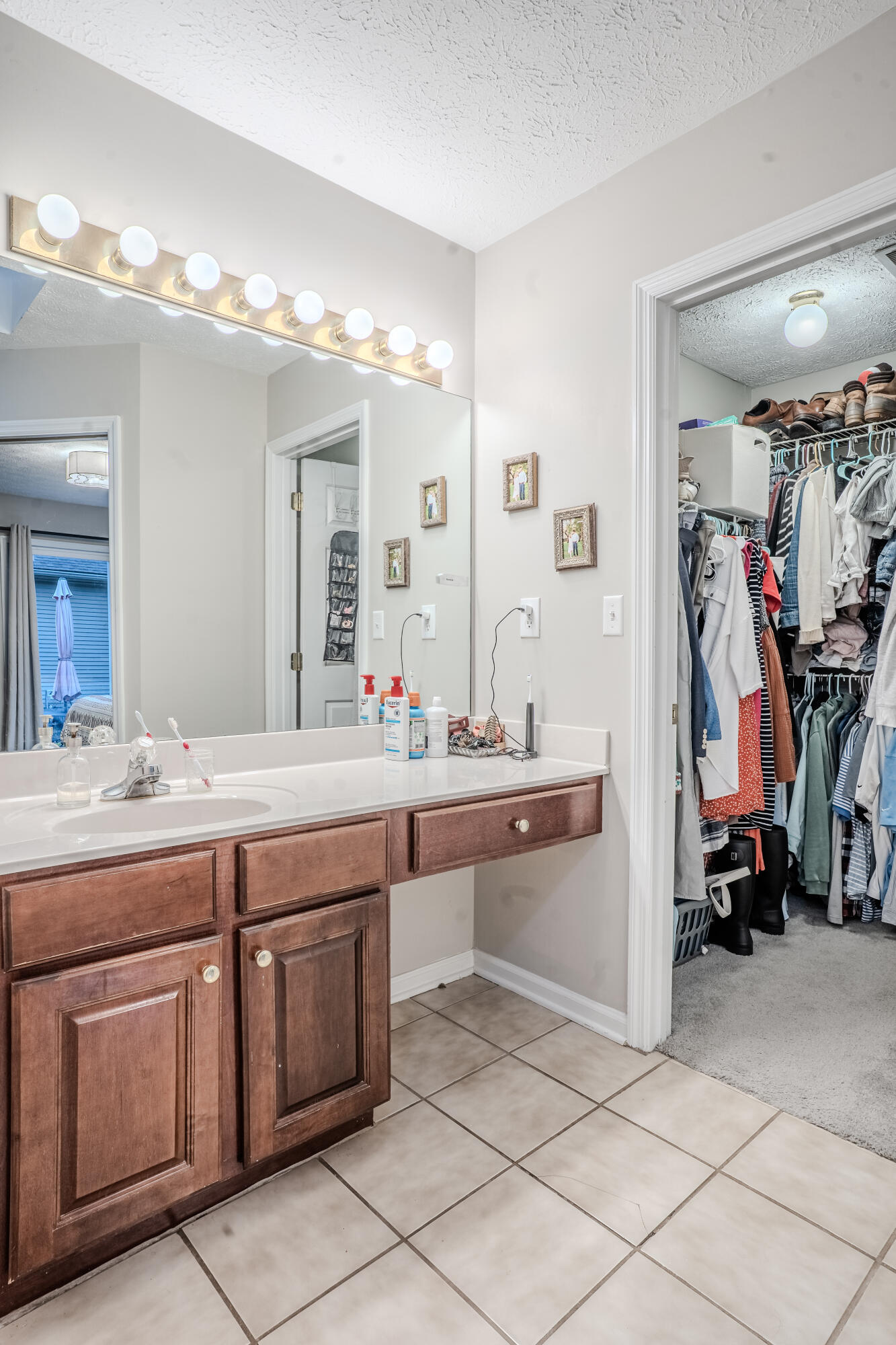 2848 Gateway Park Lane Property Photo 11