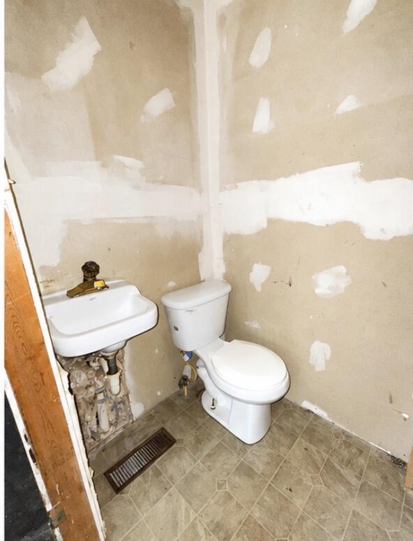 419 Elizabeth Property Photo 9