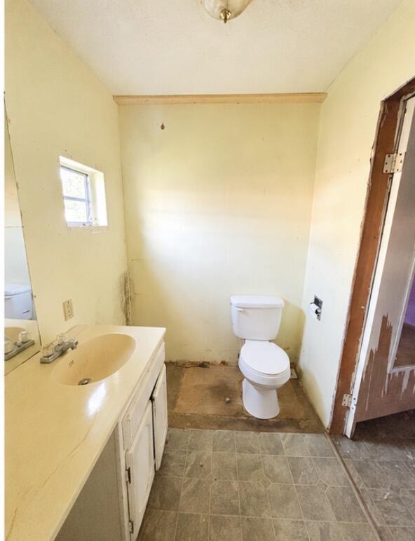 419 Elizabeth Property Photo 17