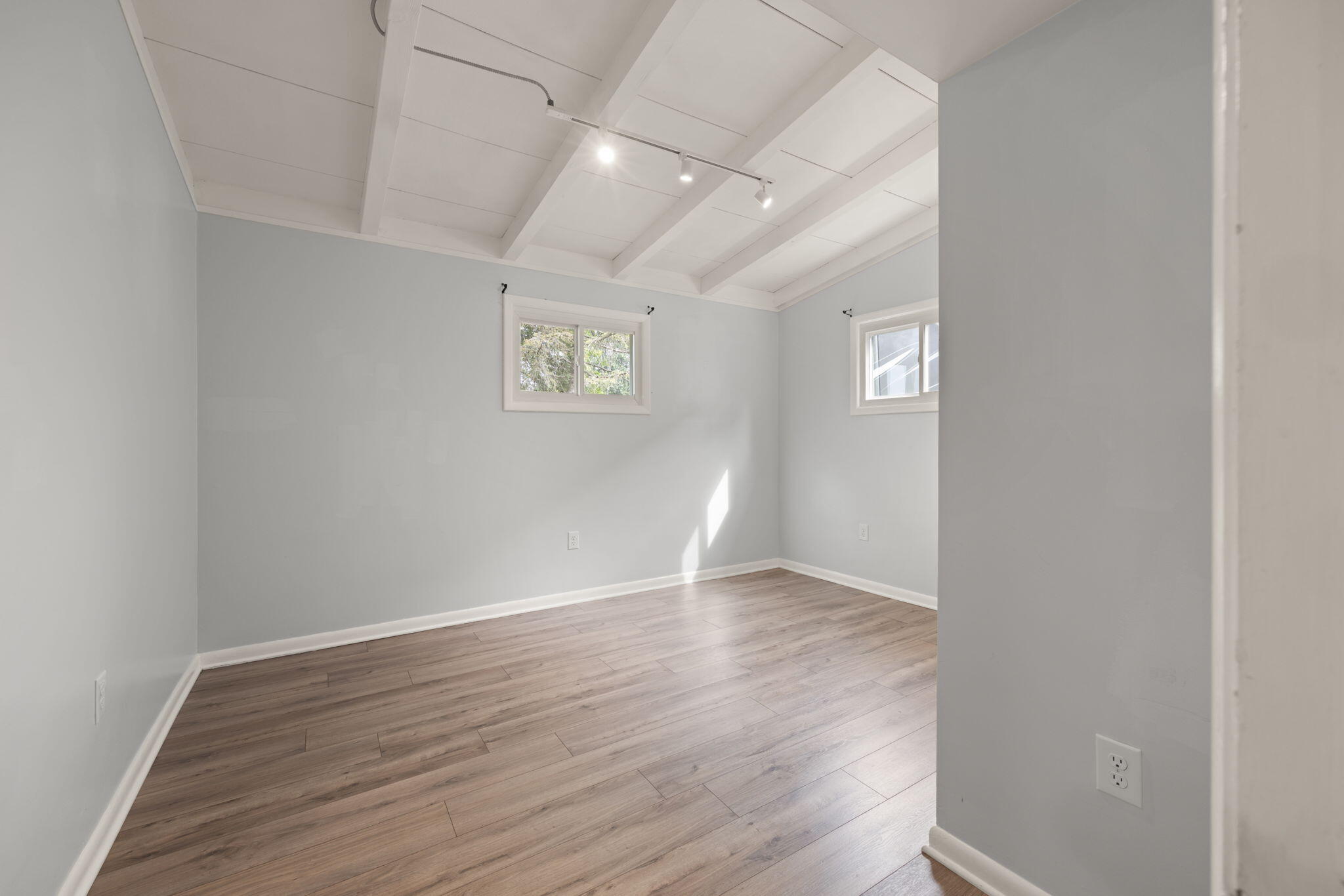 1568 Heron Lane Property Photo 28
