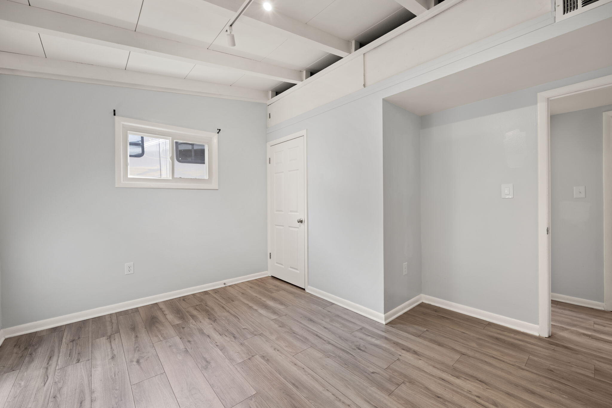 1568 Heron Lane Property Photo 29
