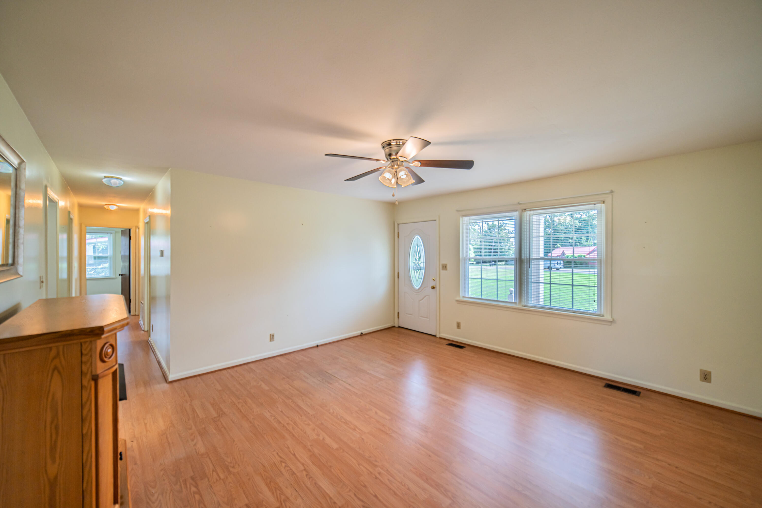 3725 Old Mayfield Road Property Photo 9