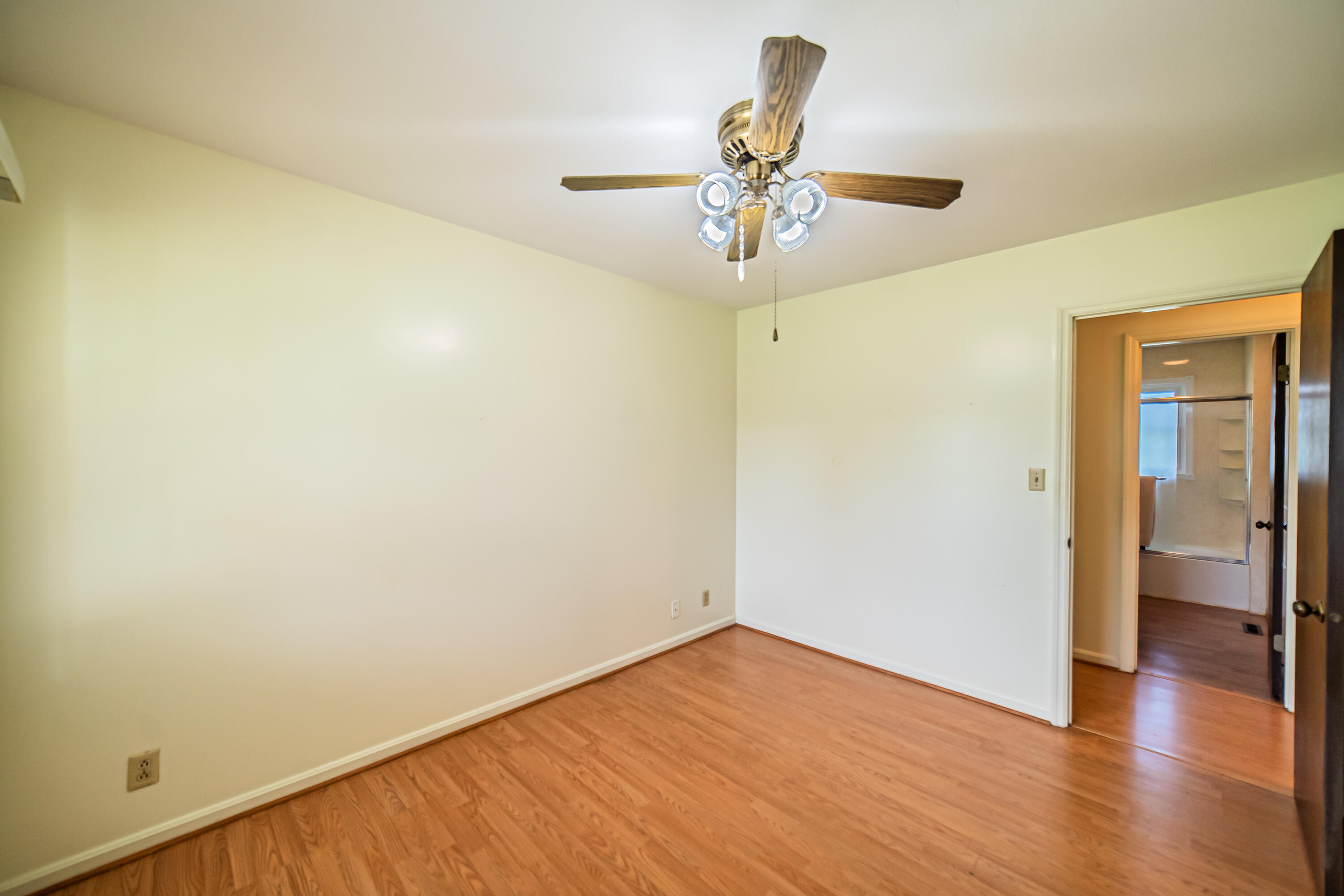 3725 Old Mayfield Road Property Photo 11