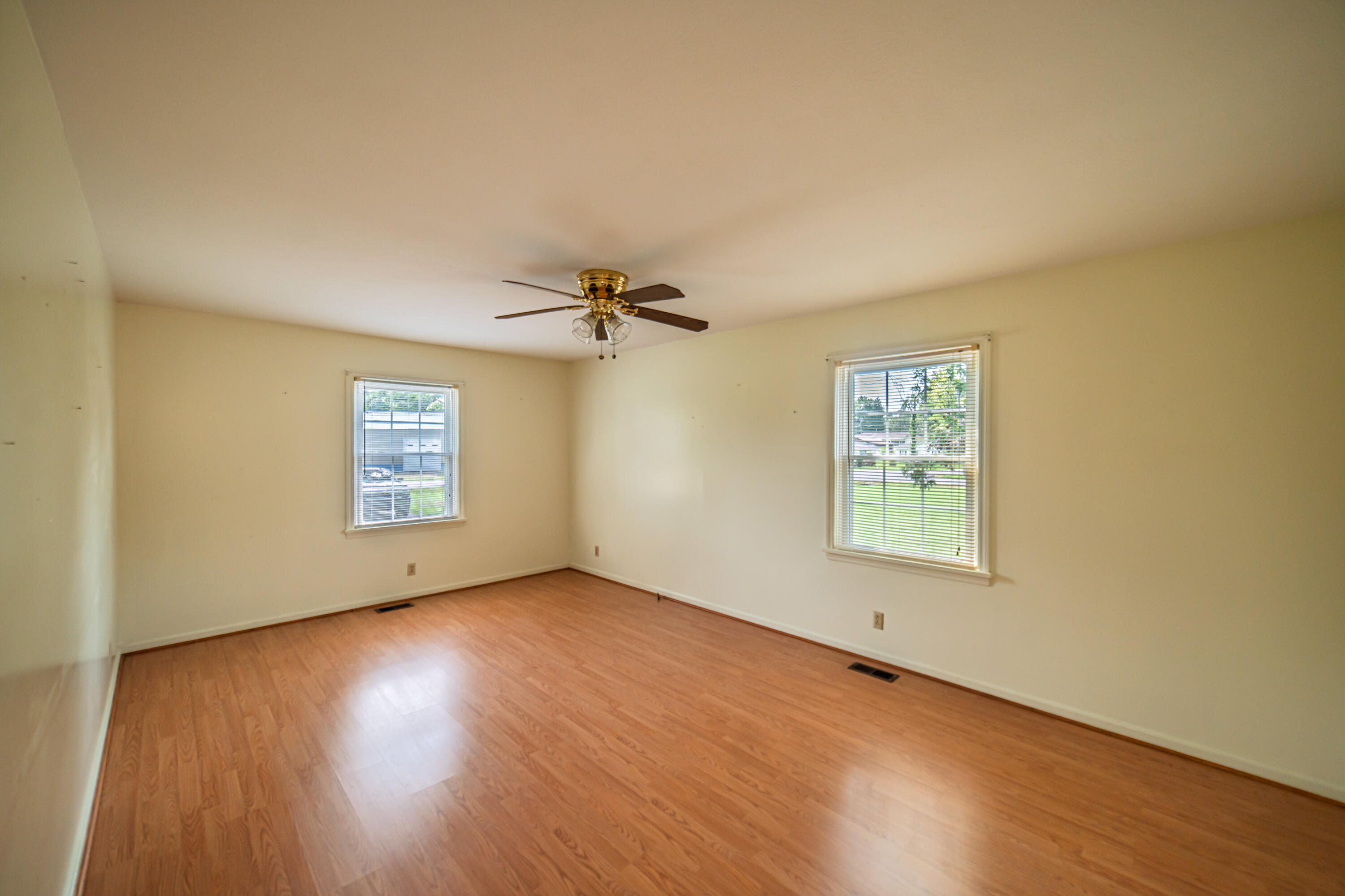 3725 Old Mayfield Road Property Photo 20