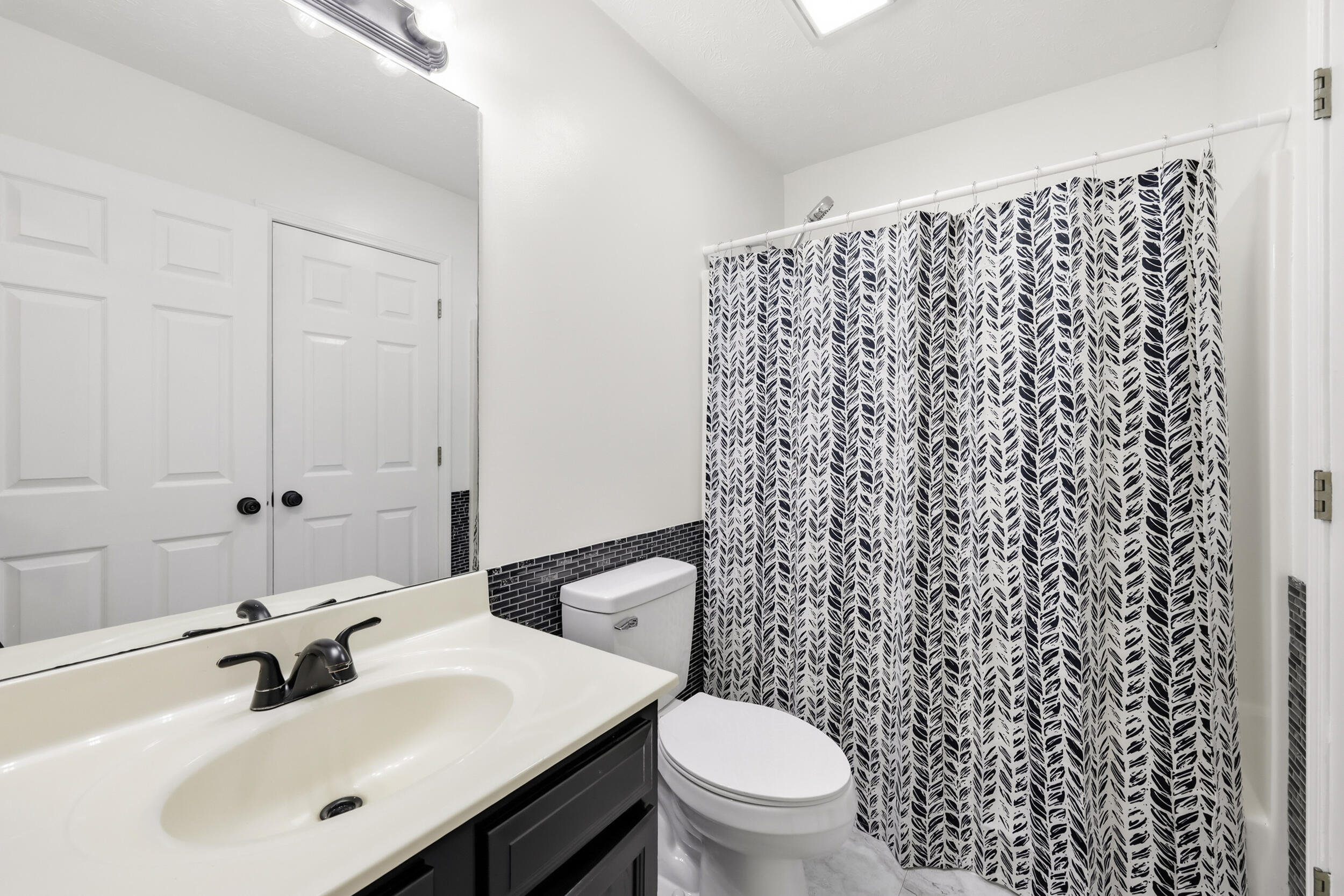 527 Hidden Hills Way Property Photo 18