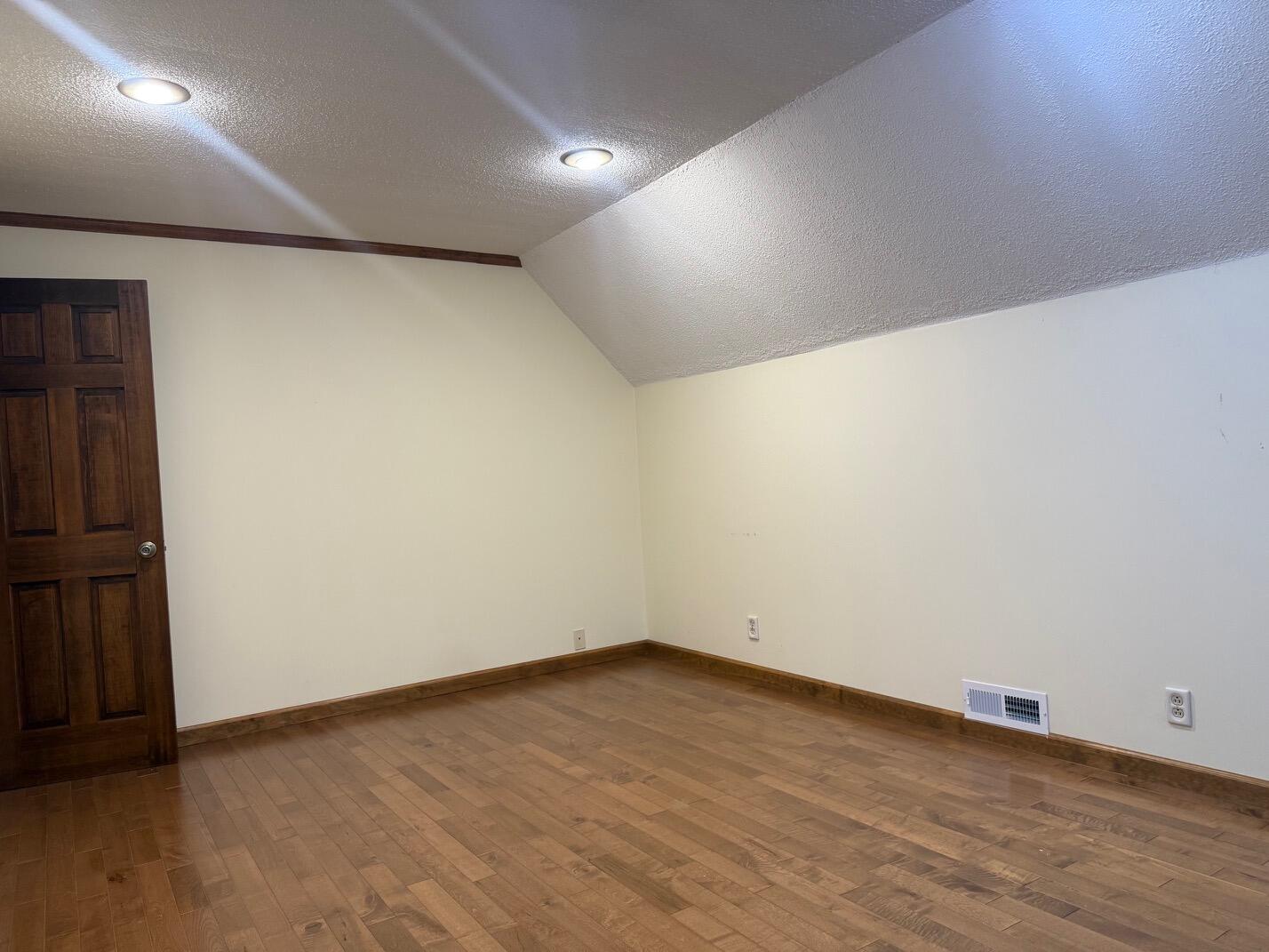490 Red River Road Property Photo 43