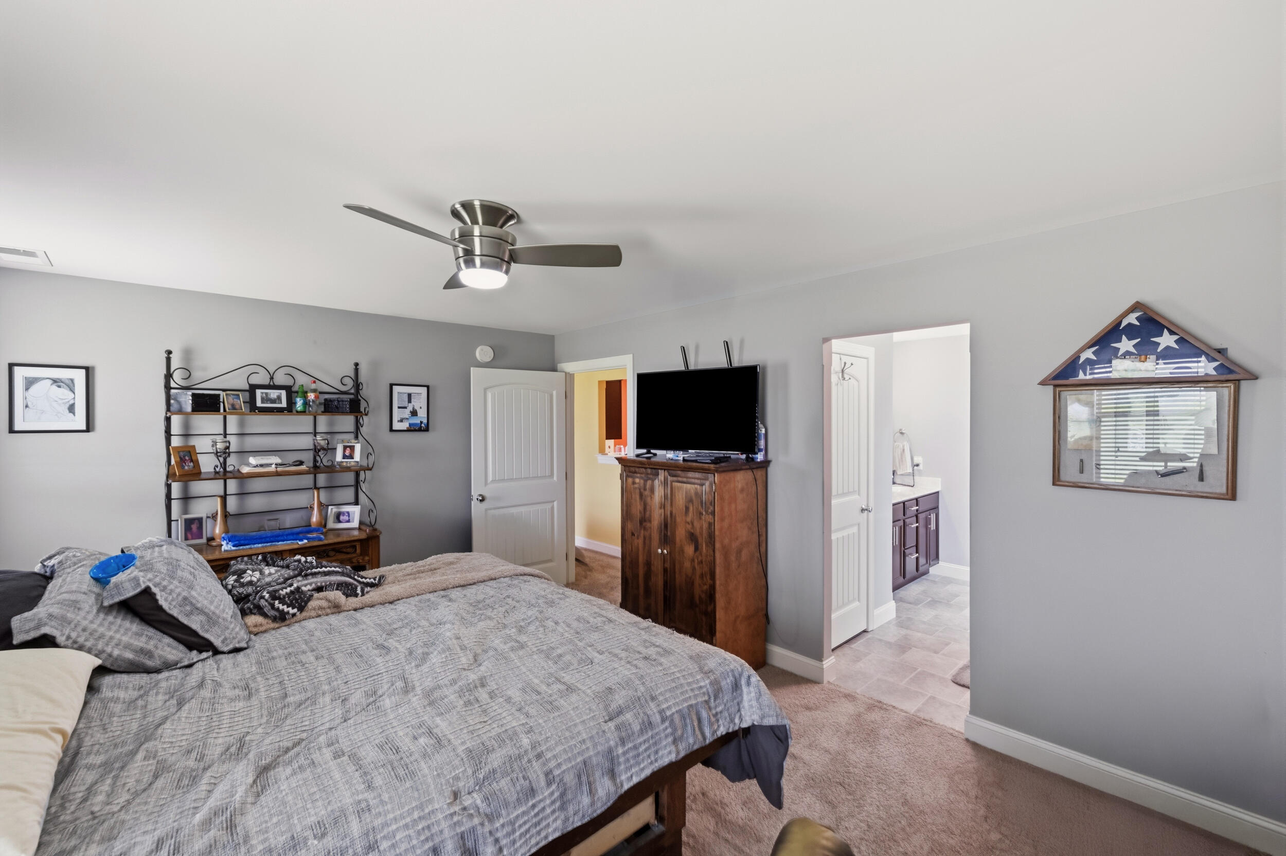604 Fairfax Lane Property Photo 13