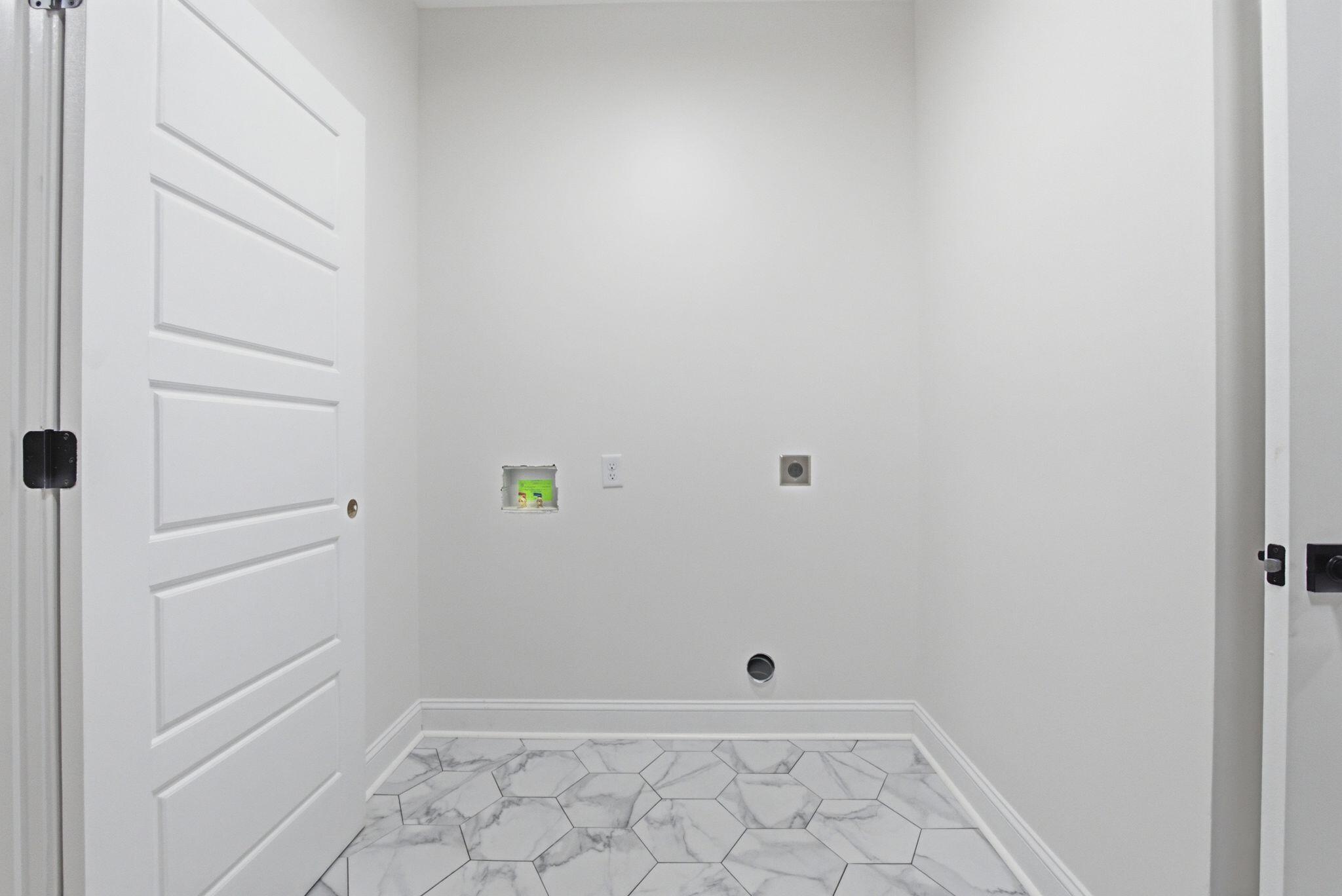 966 Champion Way Property Photo 39