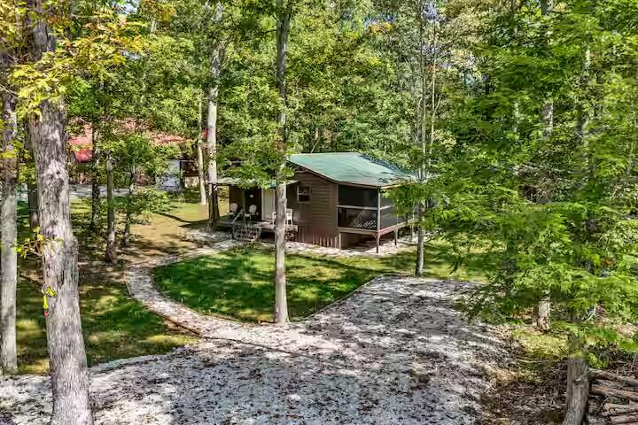 84 Isaac Drive Property Photo 1