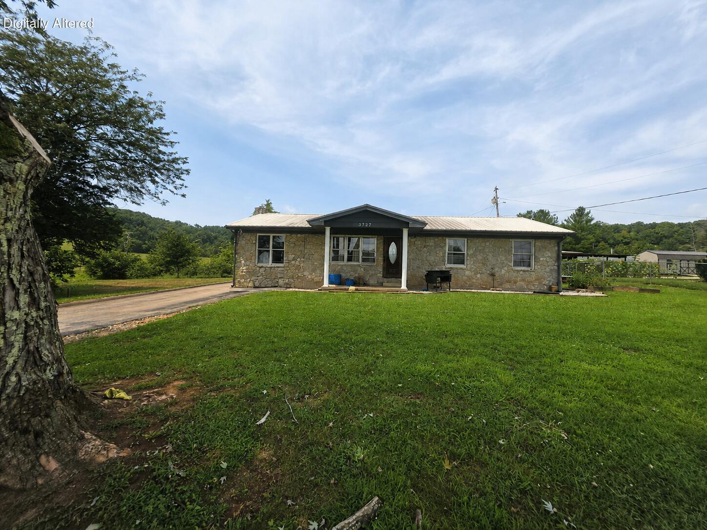 3727 Ky-192 Property Photo 1