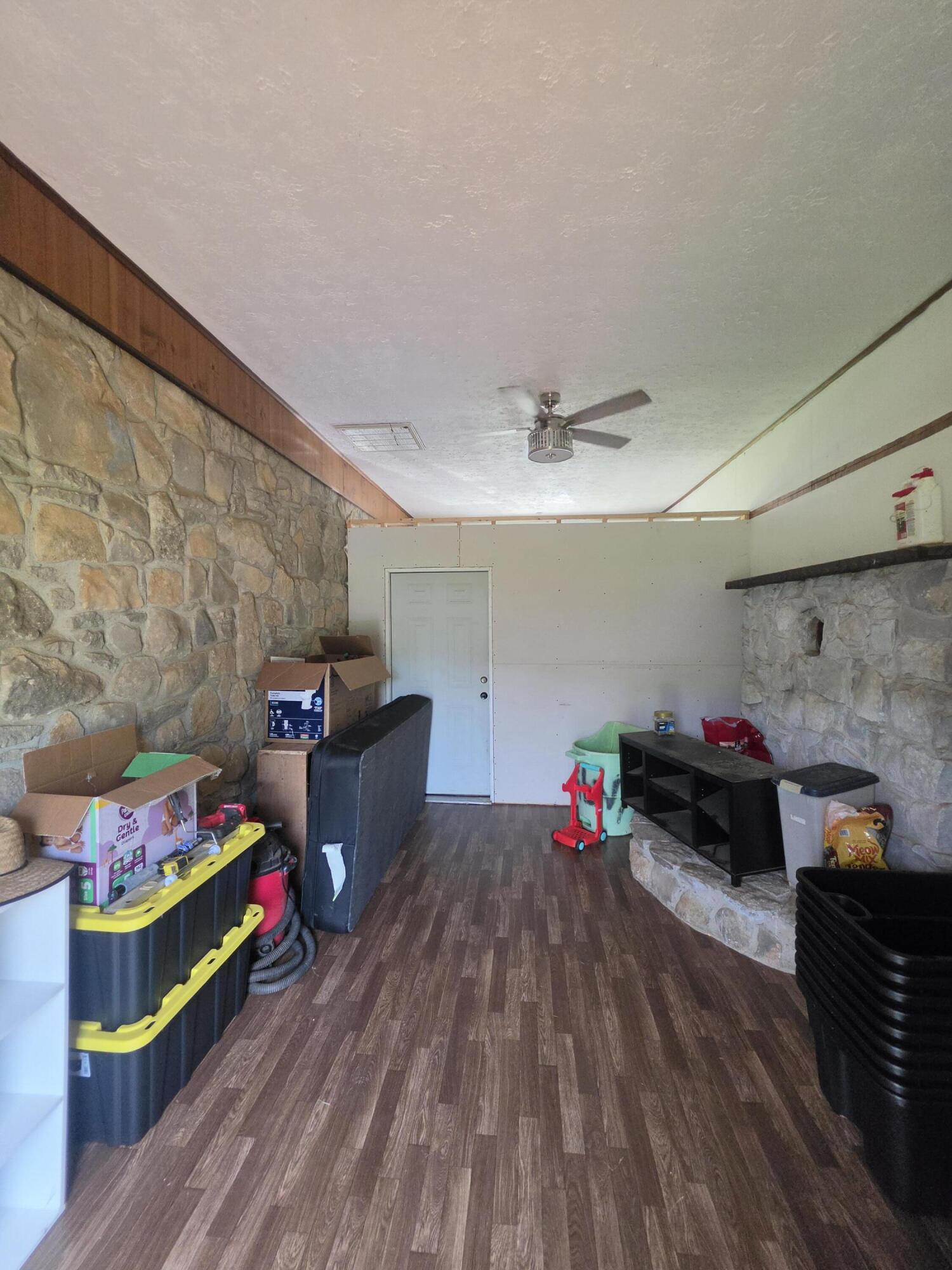 3727 Ky-192 Property Photo 17