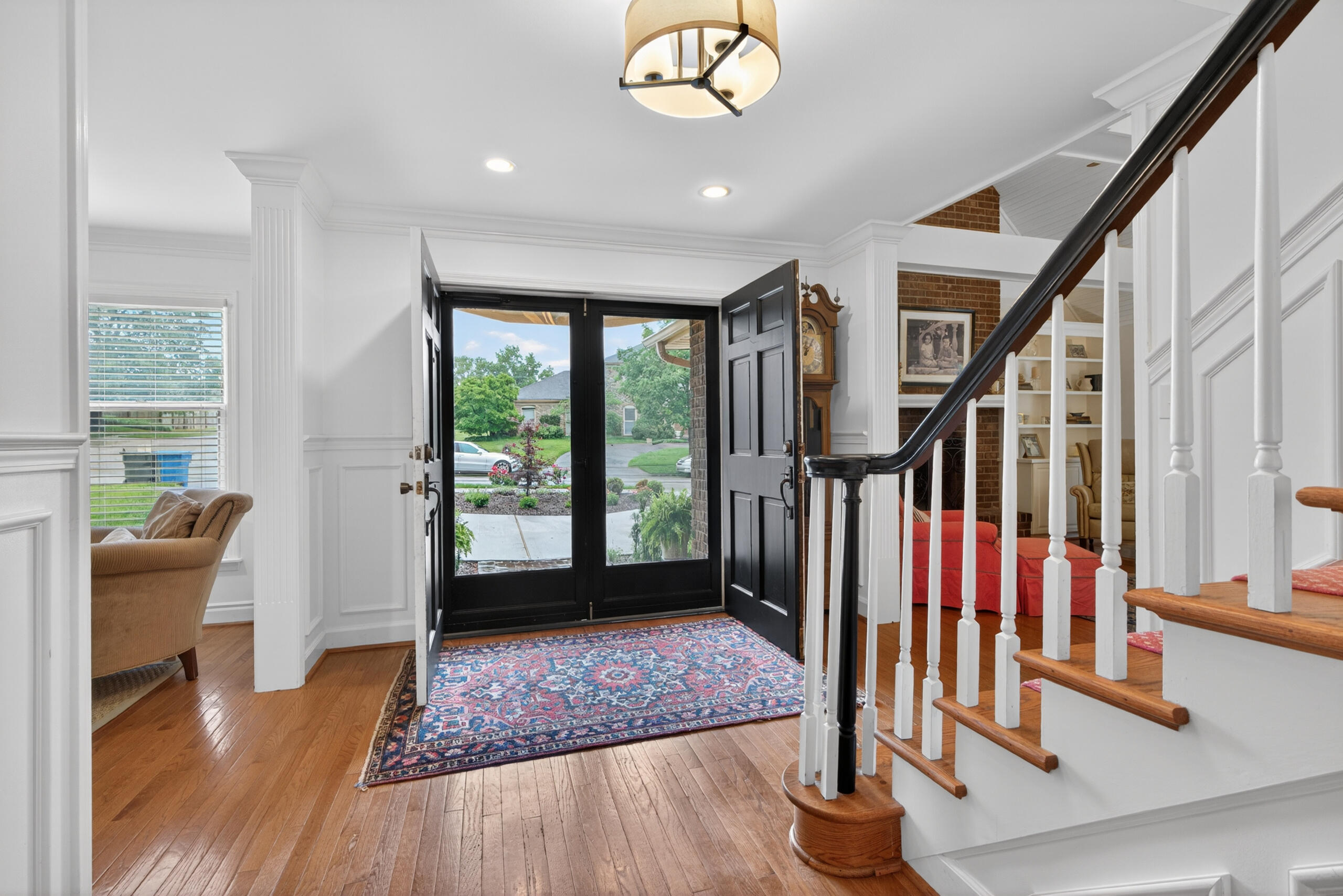 2063 Manor Drive Property Photo 4