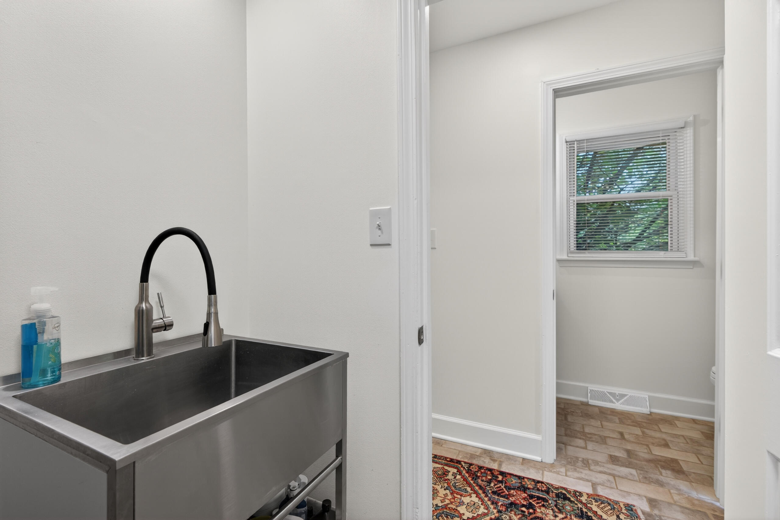2063 Manor Drive Property Photo 23