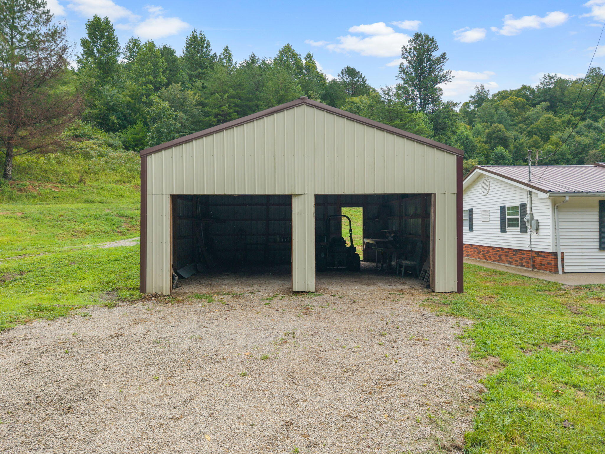 691 Buck Creek Road Property Photo 4