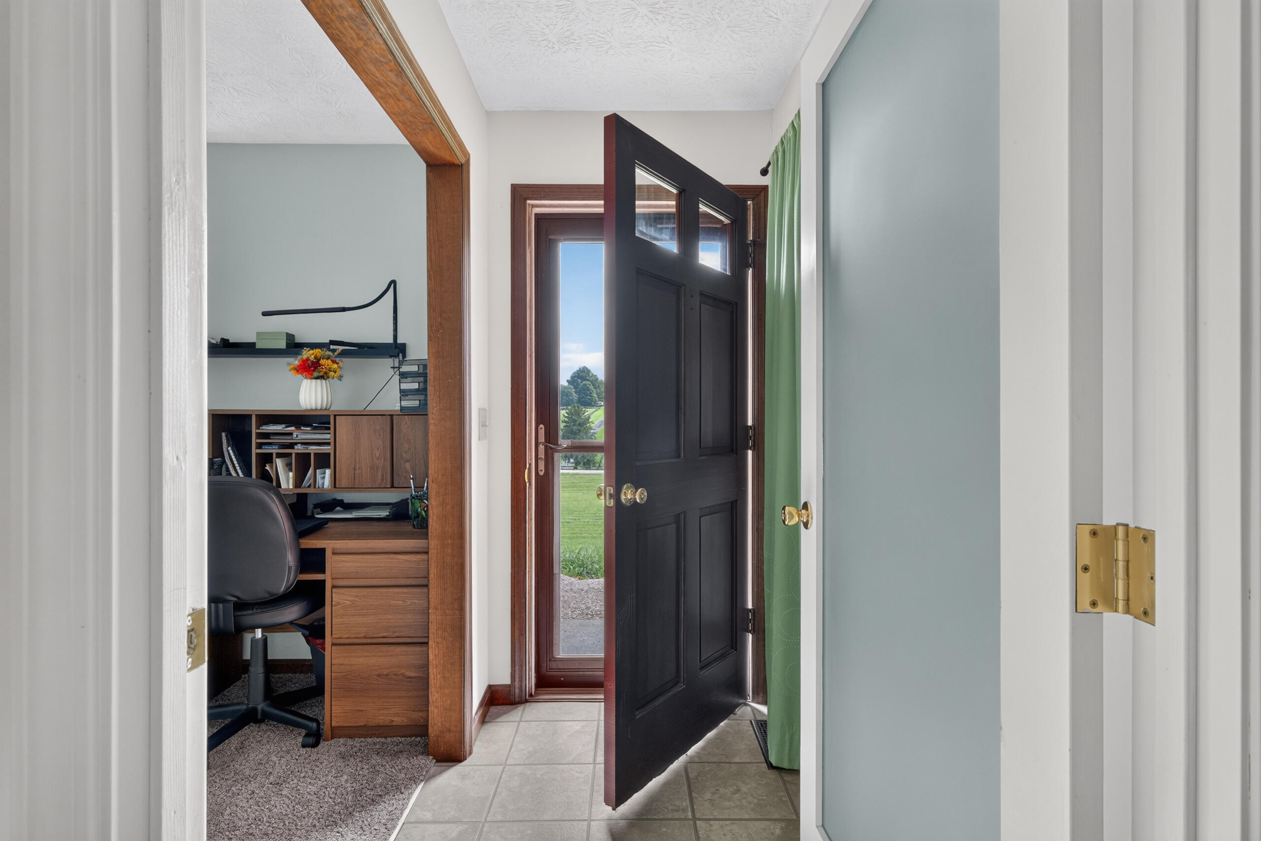 2405 Chrisman Lane Property Photo 6