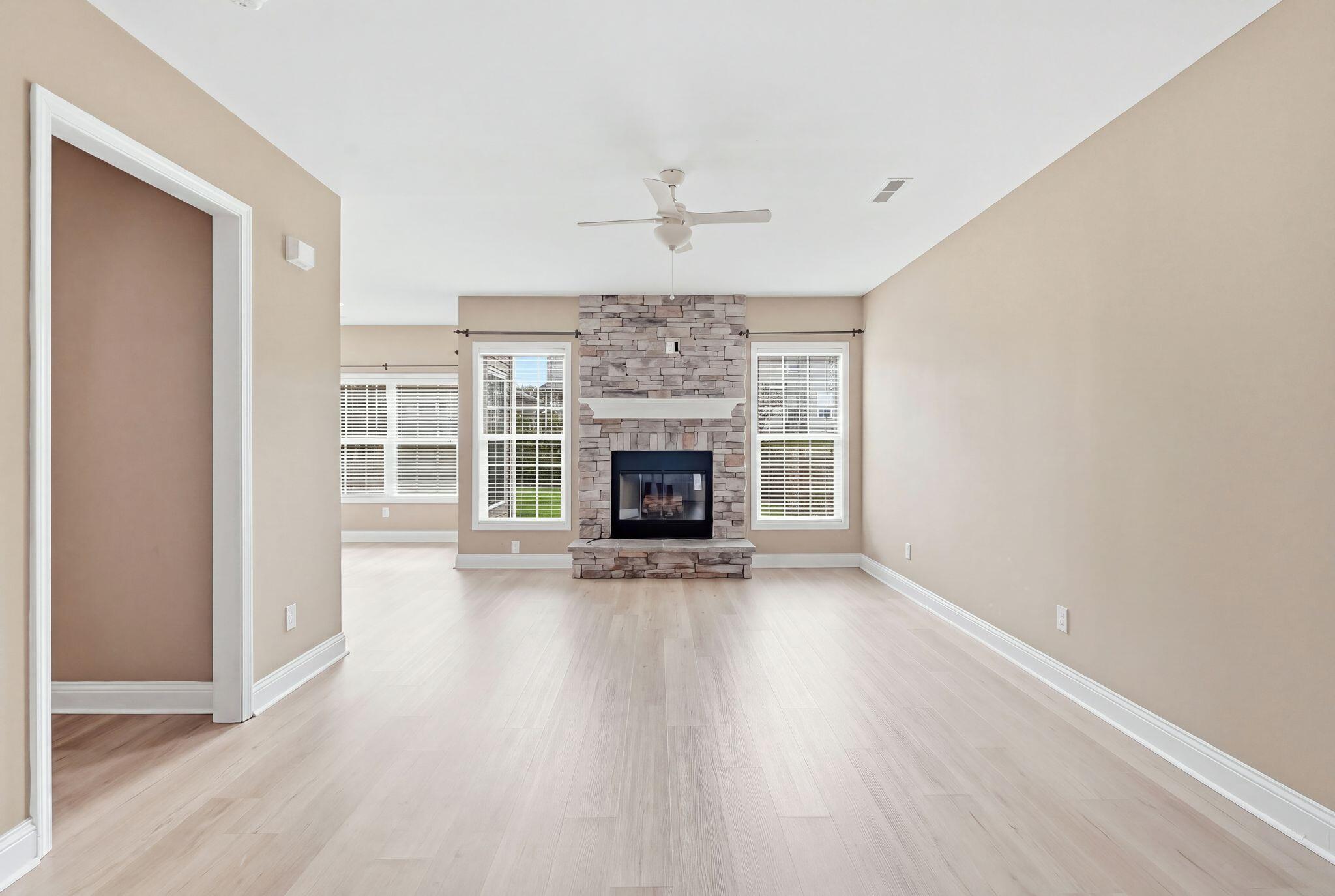 896 Sugarbush Trail Property Photo 7