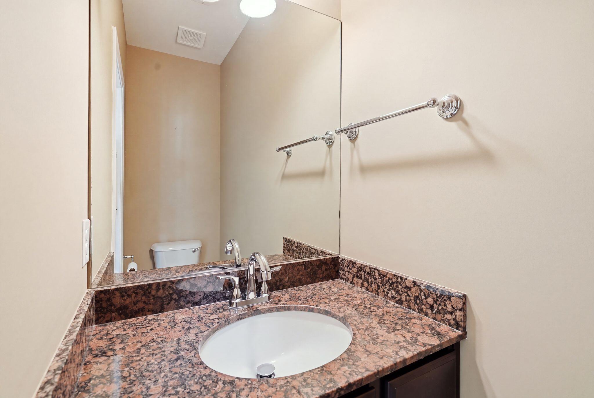 896 Sugarbush Trail Property Photo 18