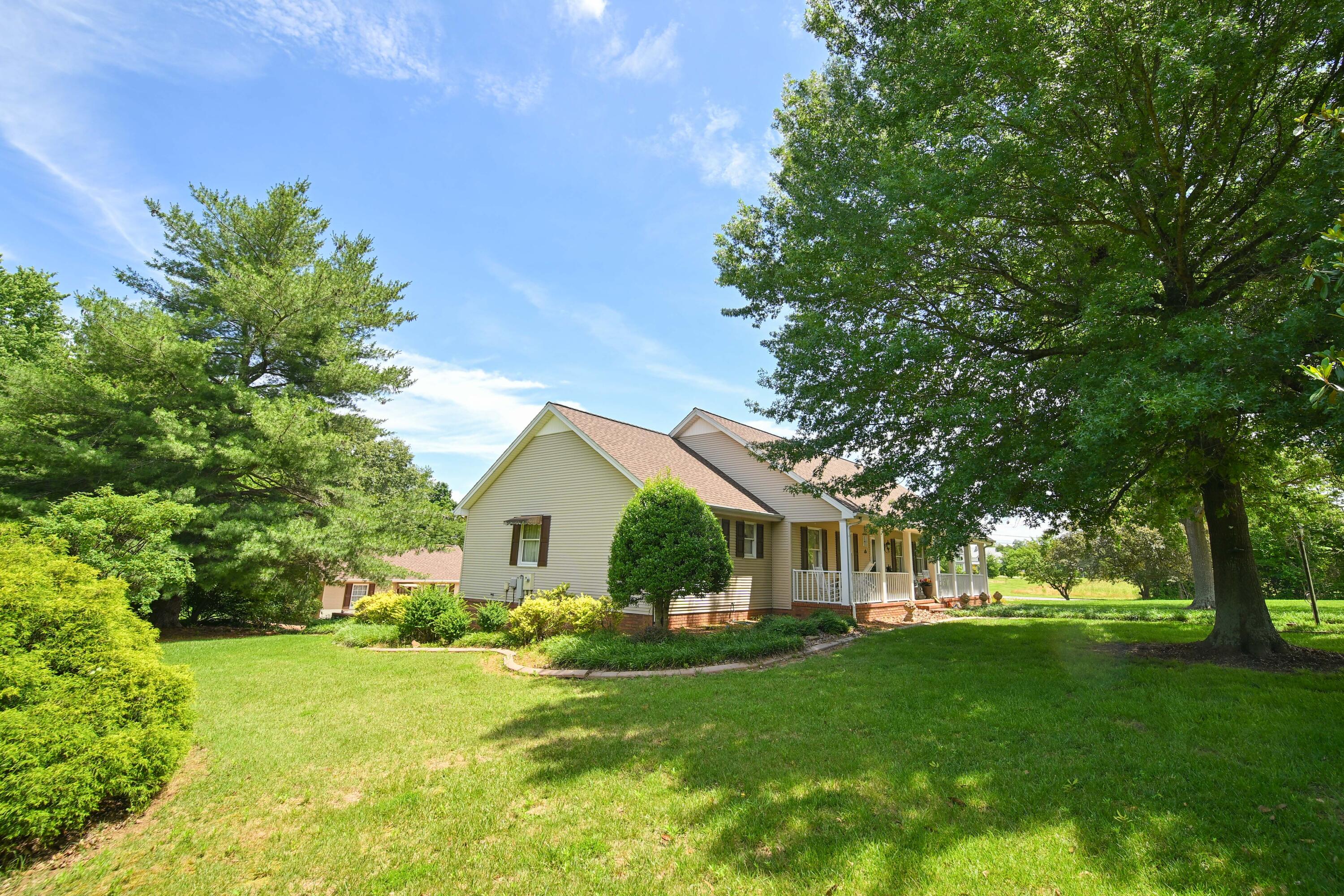 101 Willowcreek Road Property Photo 15