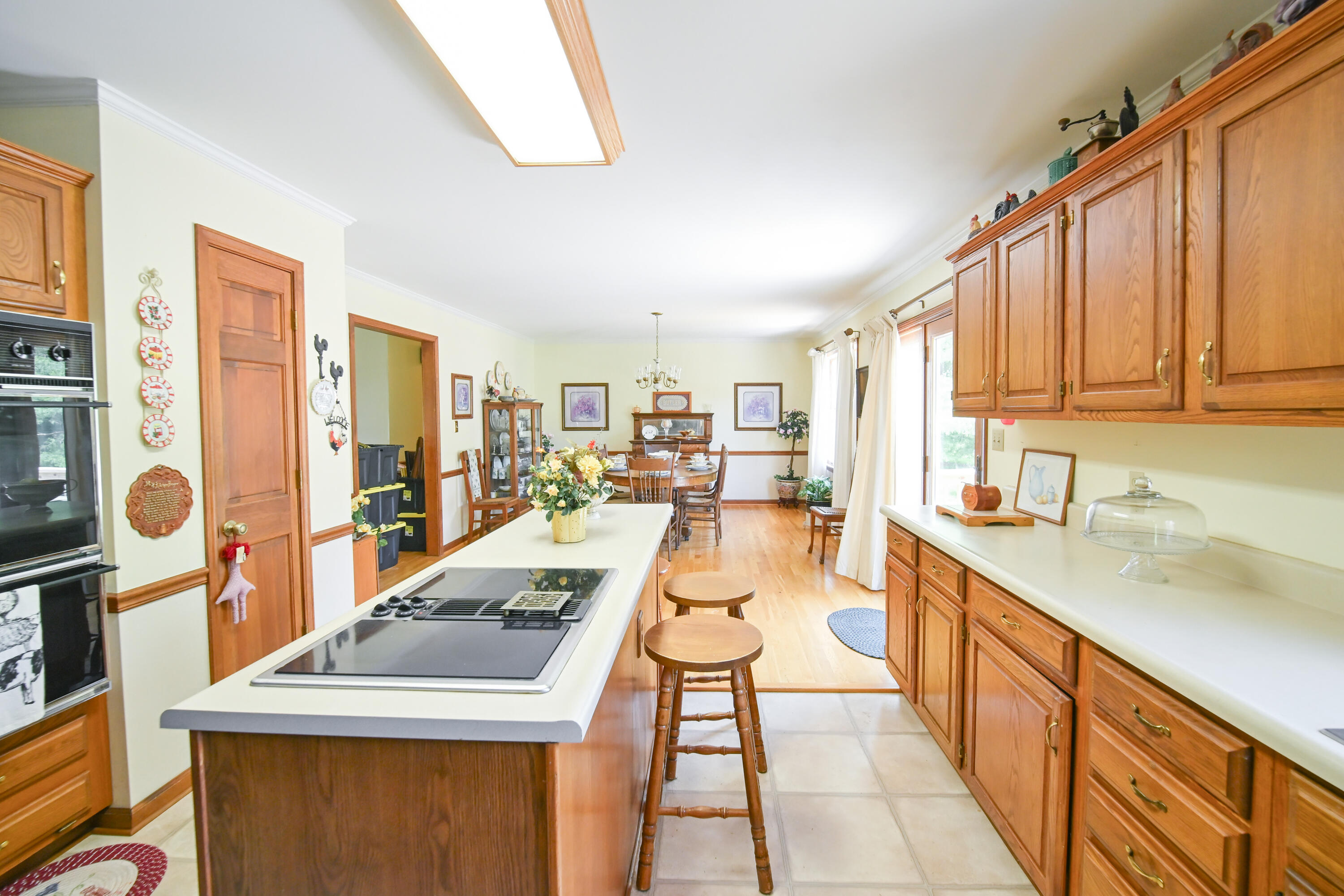 101 Willowcreek Road Property Photo 32