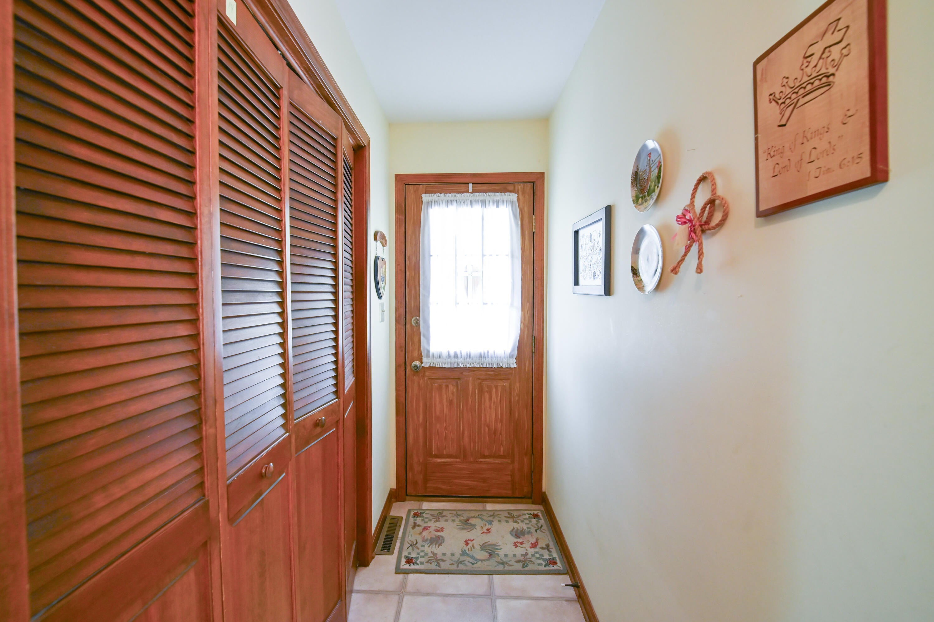 101 Willowcreek Road Property Photo 38