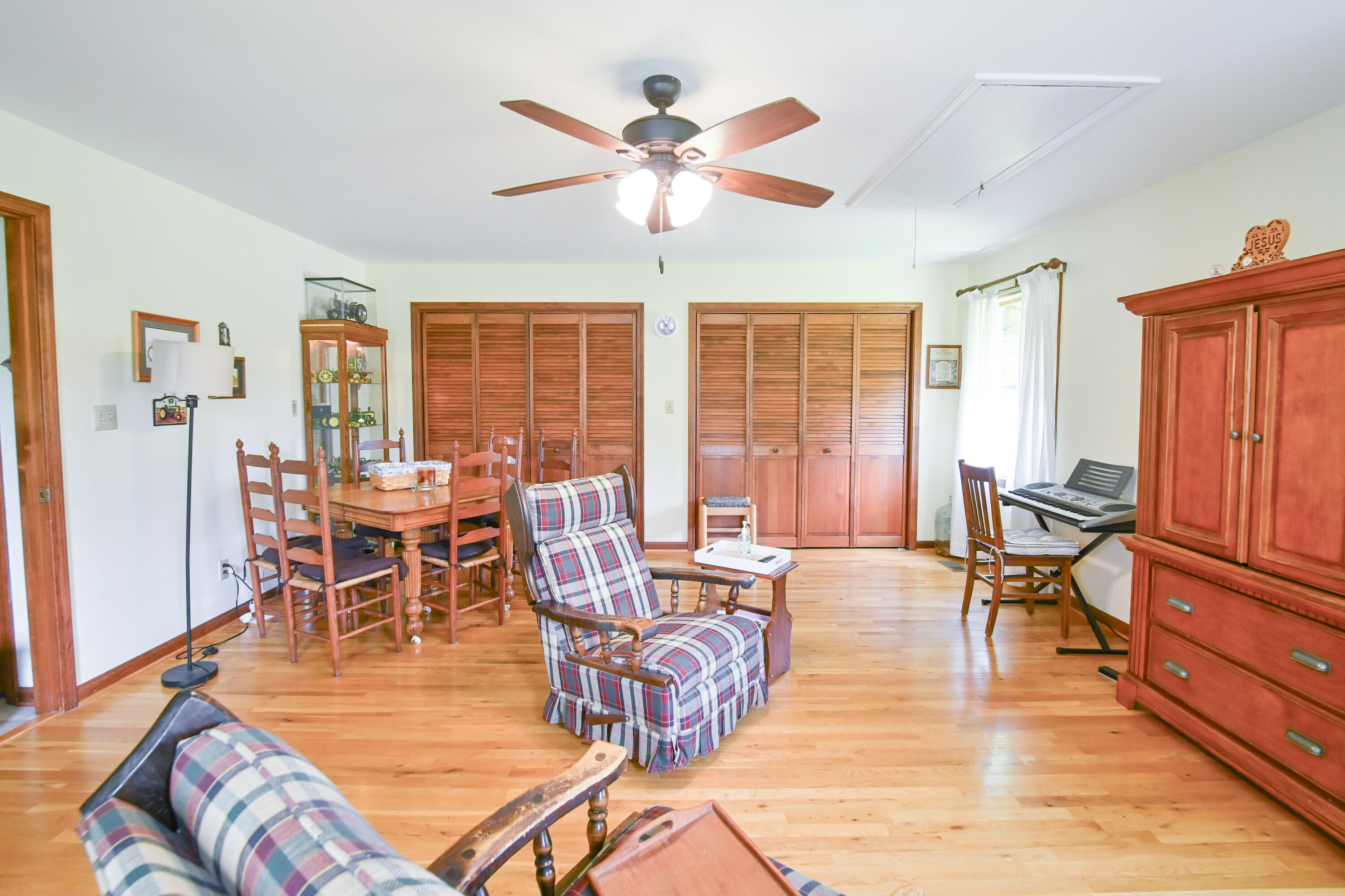 101 Willowcreek Road Property Photo 41