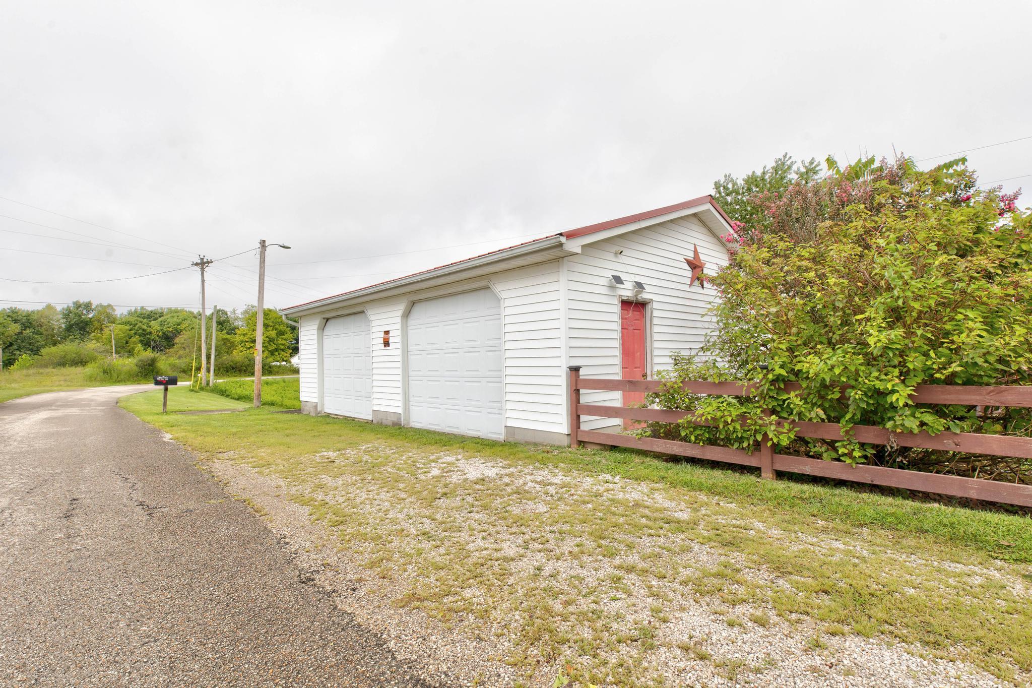 4590 County Road 1002 Property Photo 23