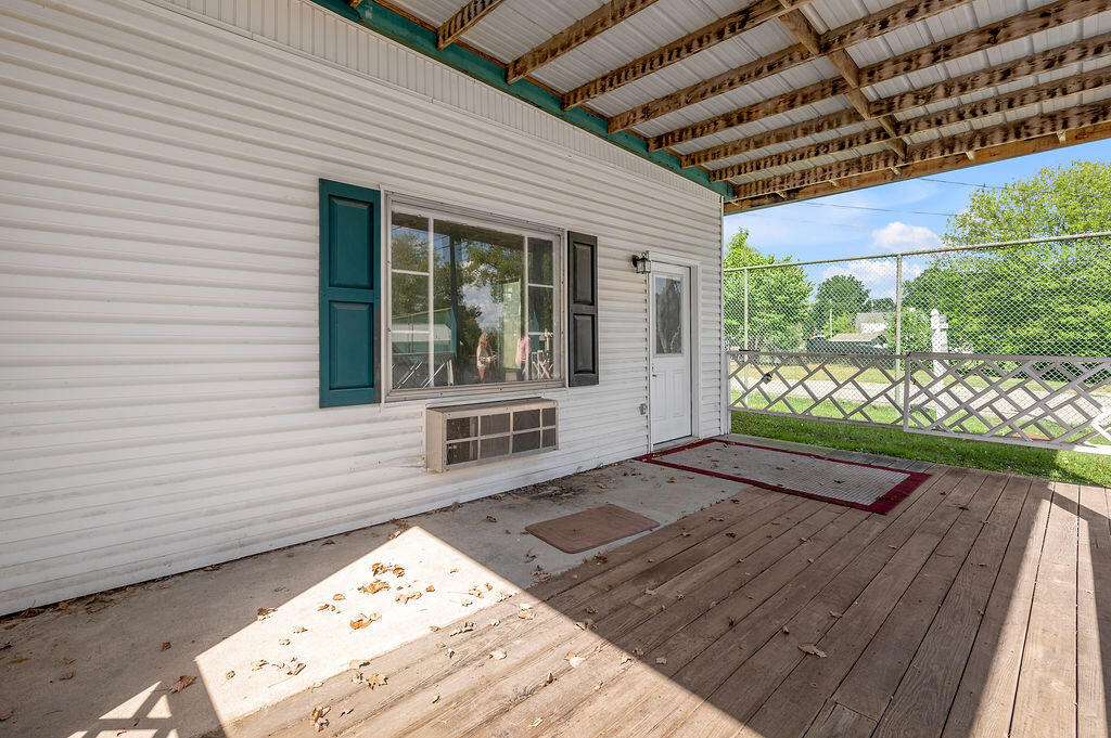 4738 Camargo Levee Road Property Photo 23