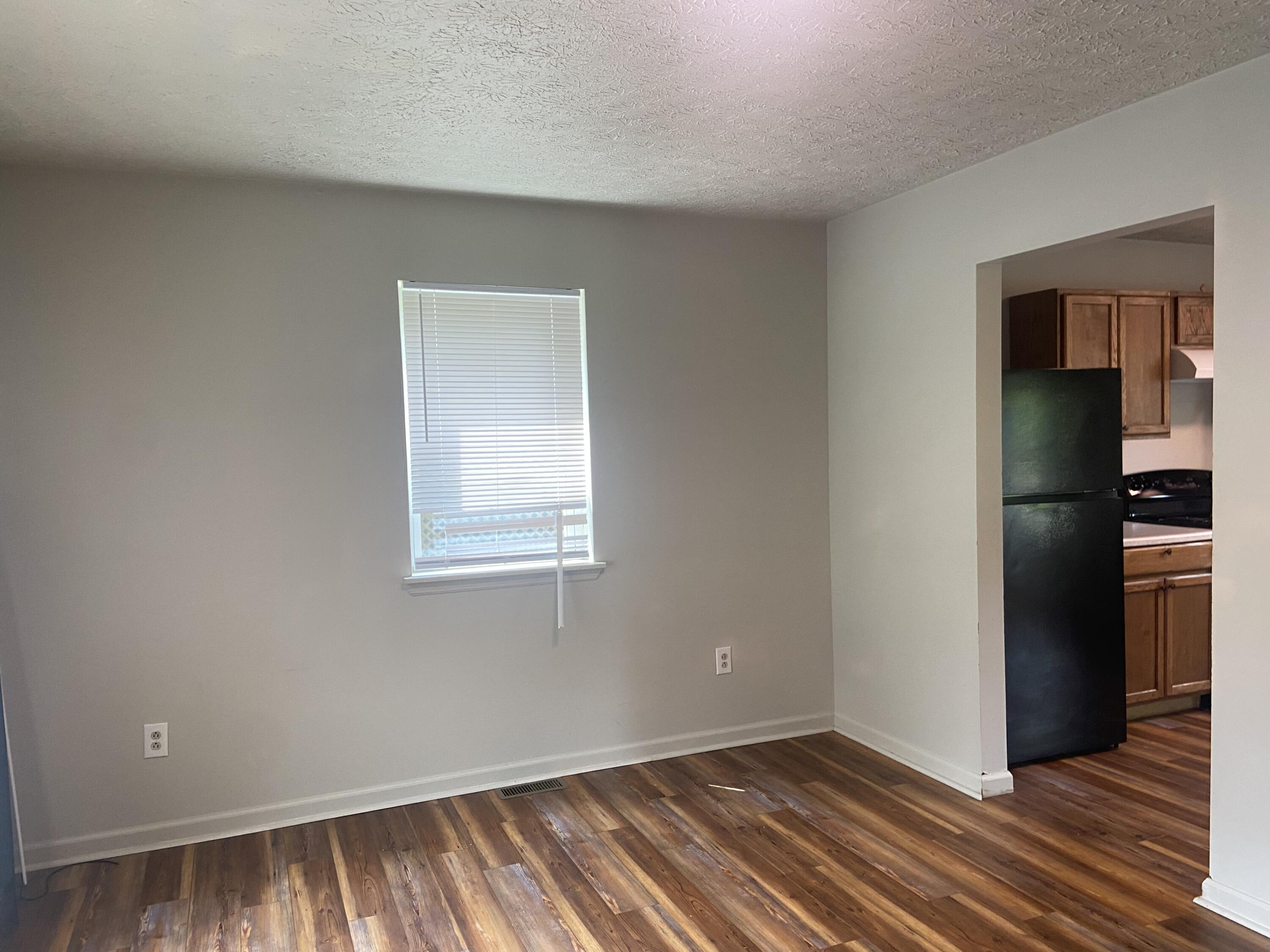 205 Keith Whitley Boulevard Property Photo 6
