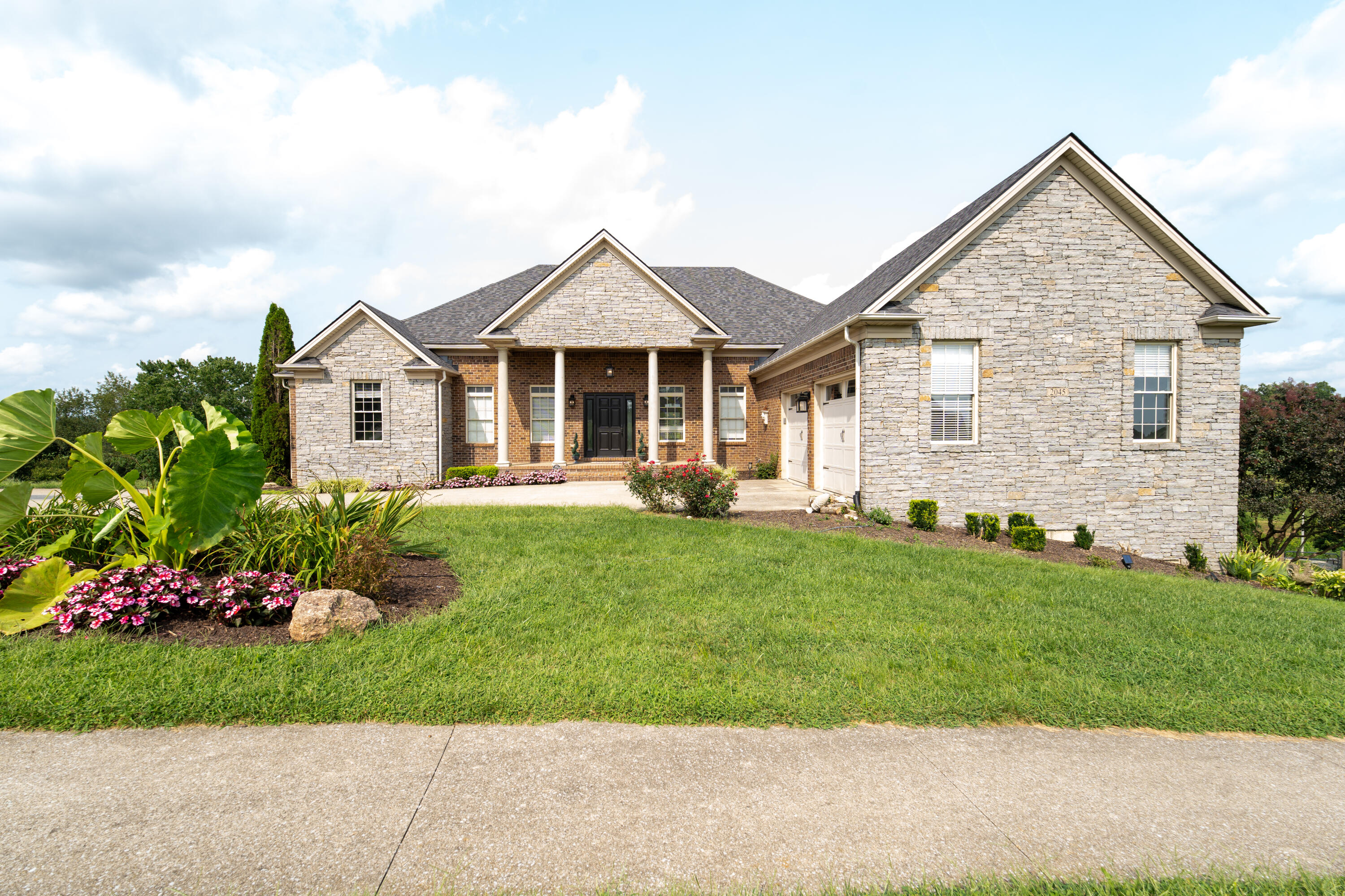 2045 Indigo Drive Property Photo 8