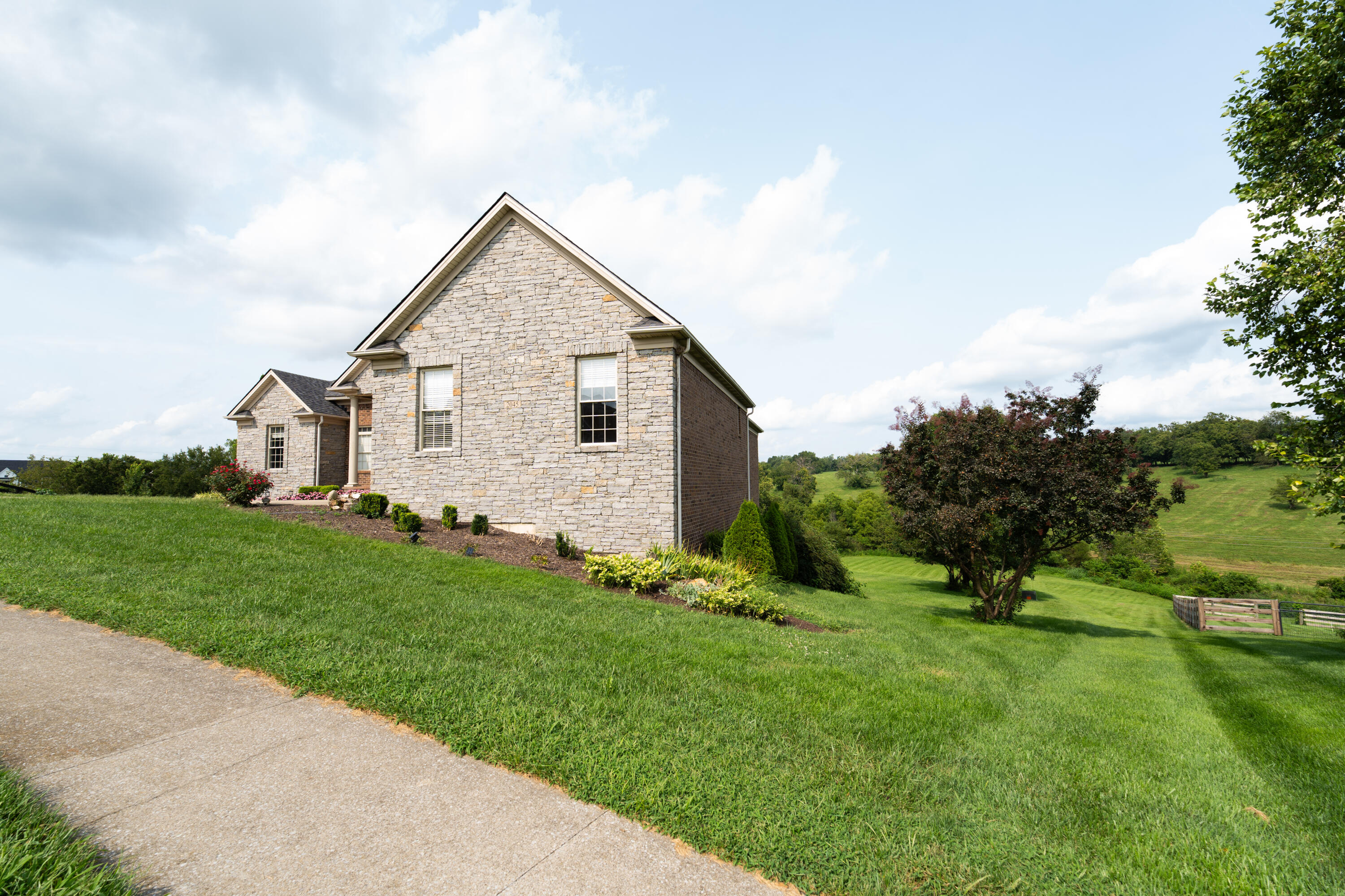 2045 Indigo Drive Property Photo 9