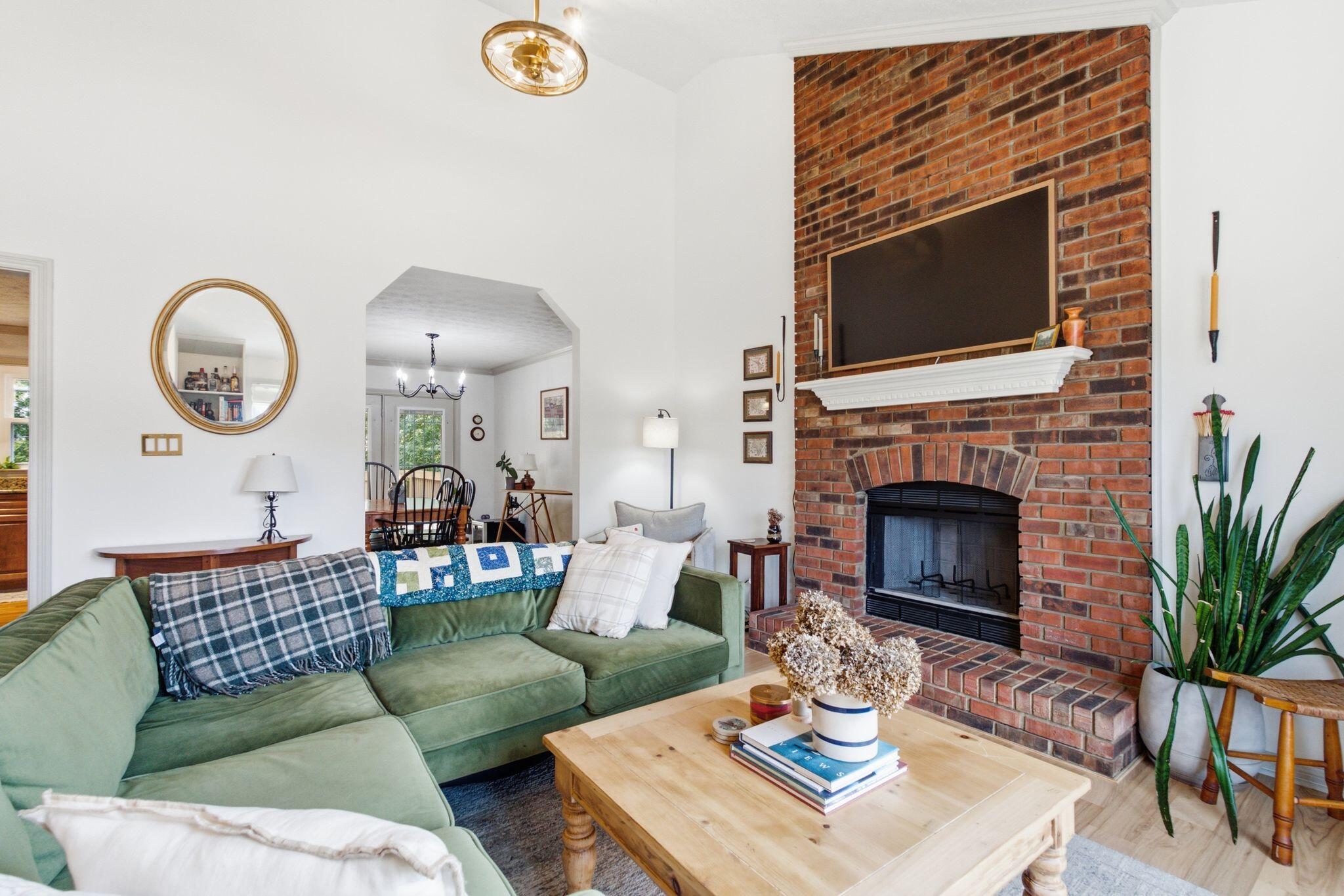 3920 Boston Road Property Photo 12