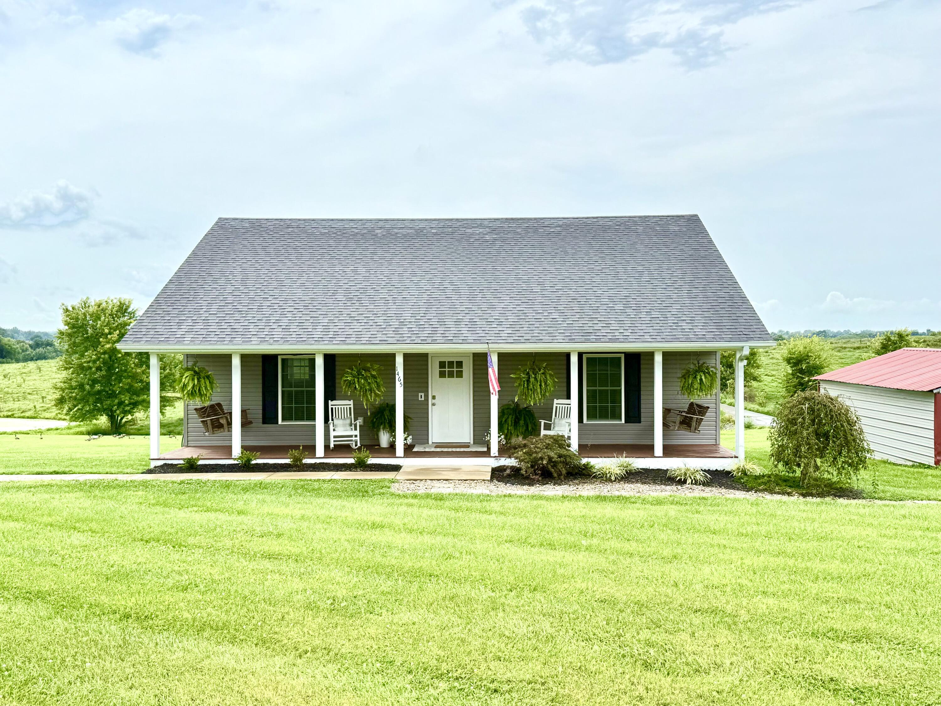 1465 Parksville Cross Pike Property Photo 1