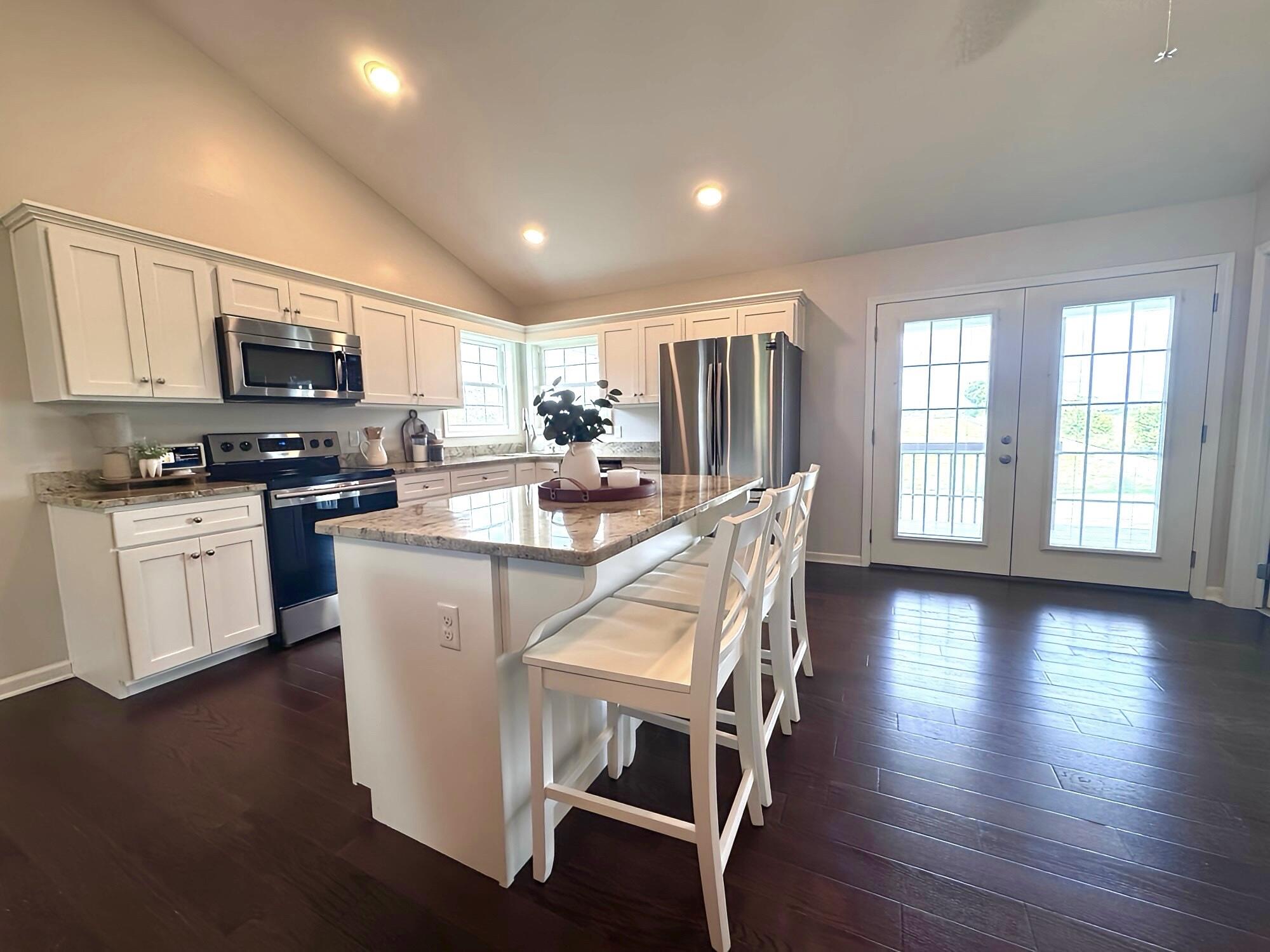 1465 Parksville Cross Pike Property Photo 3