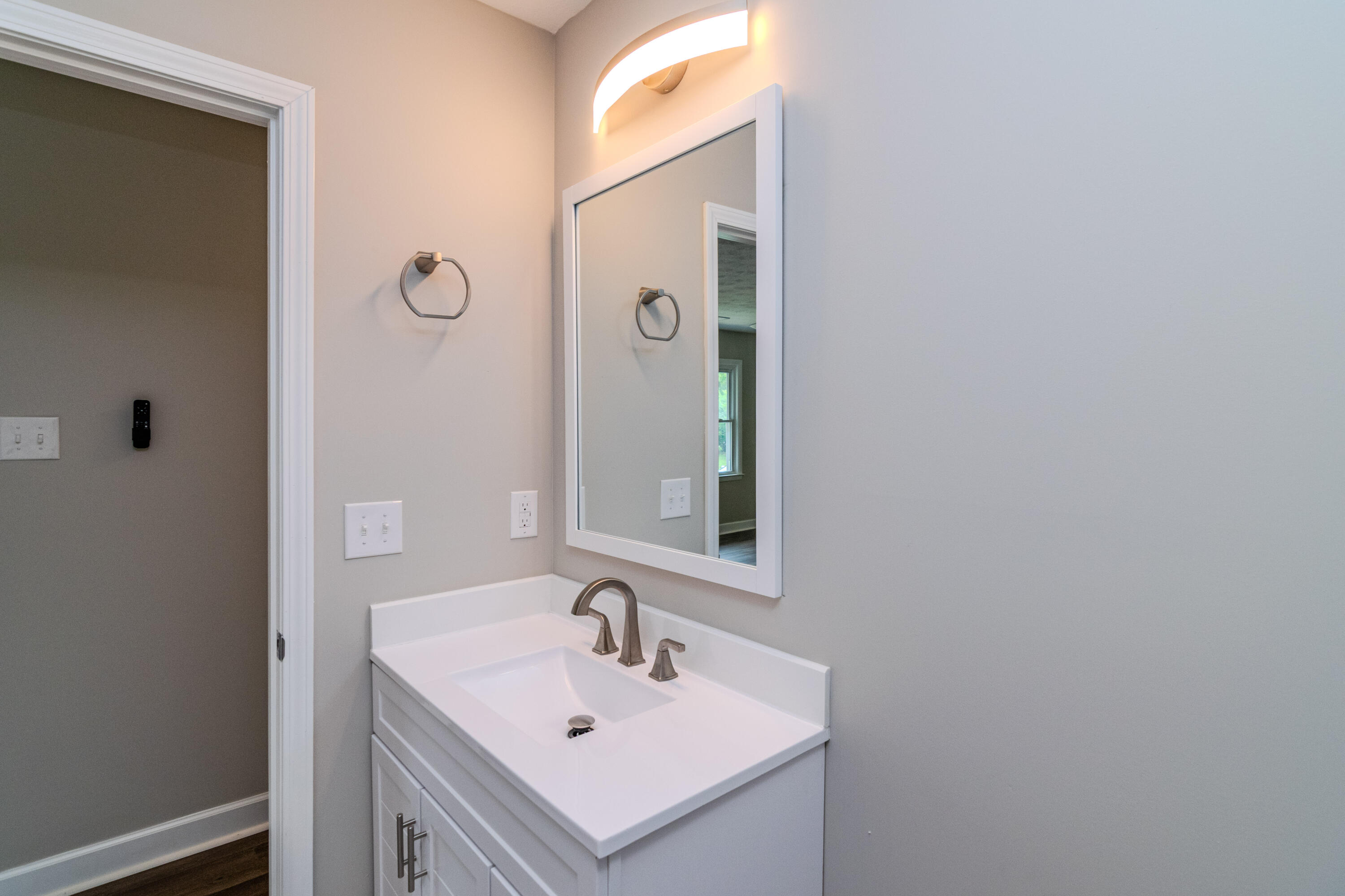 1910 Greenleaf Drive Property Photo 26