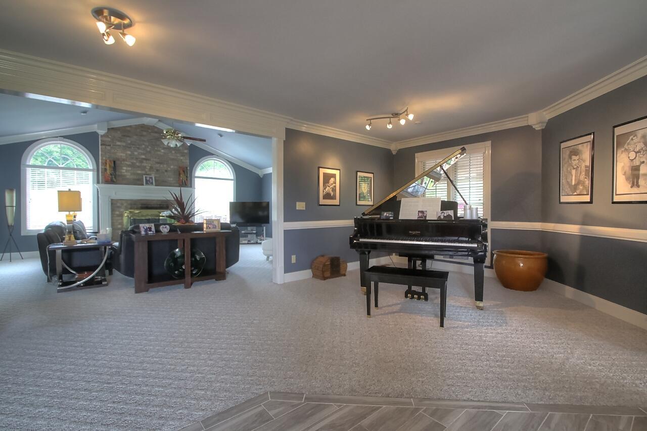 532 Becks Creek Road Property Photo 4