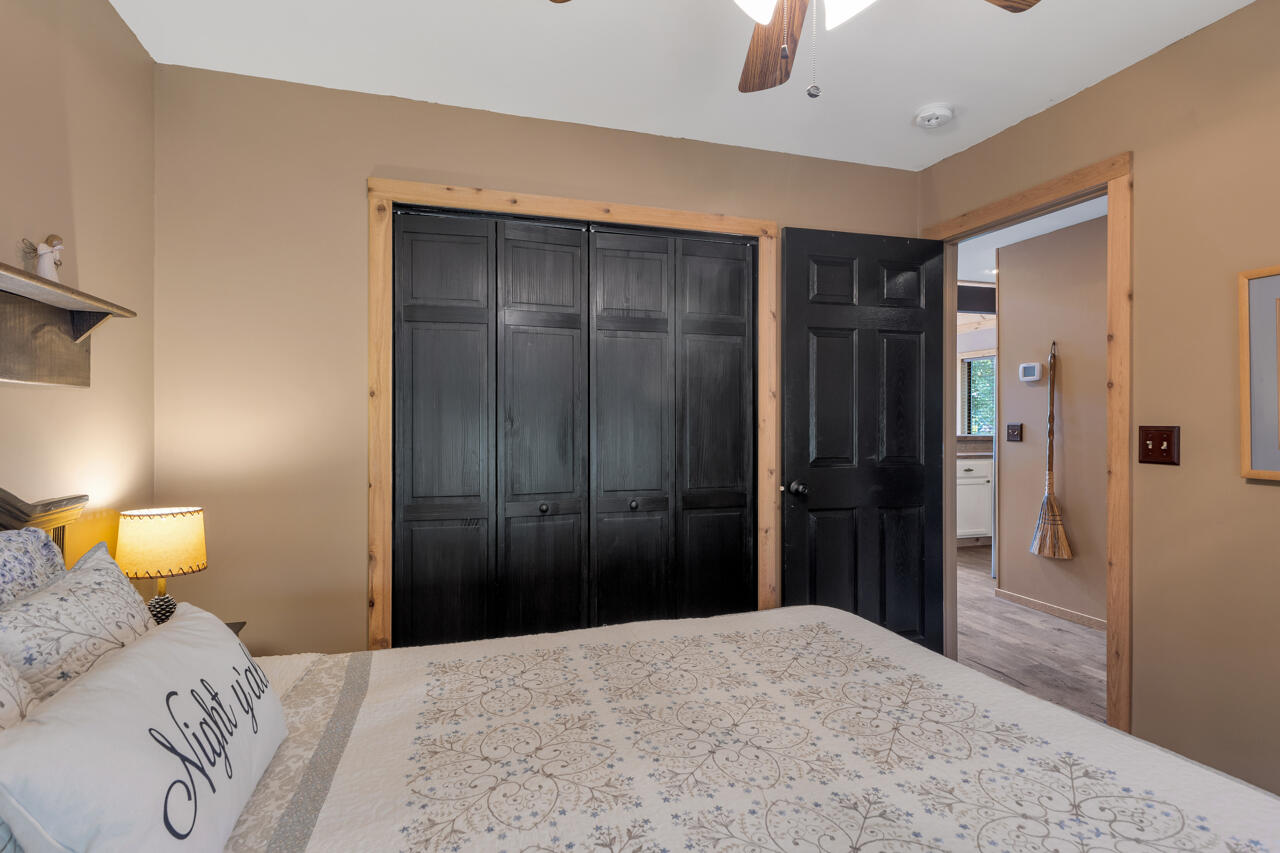 81 Harbor Drive Property Photo 14