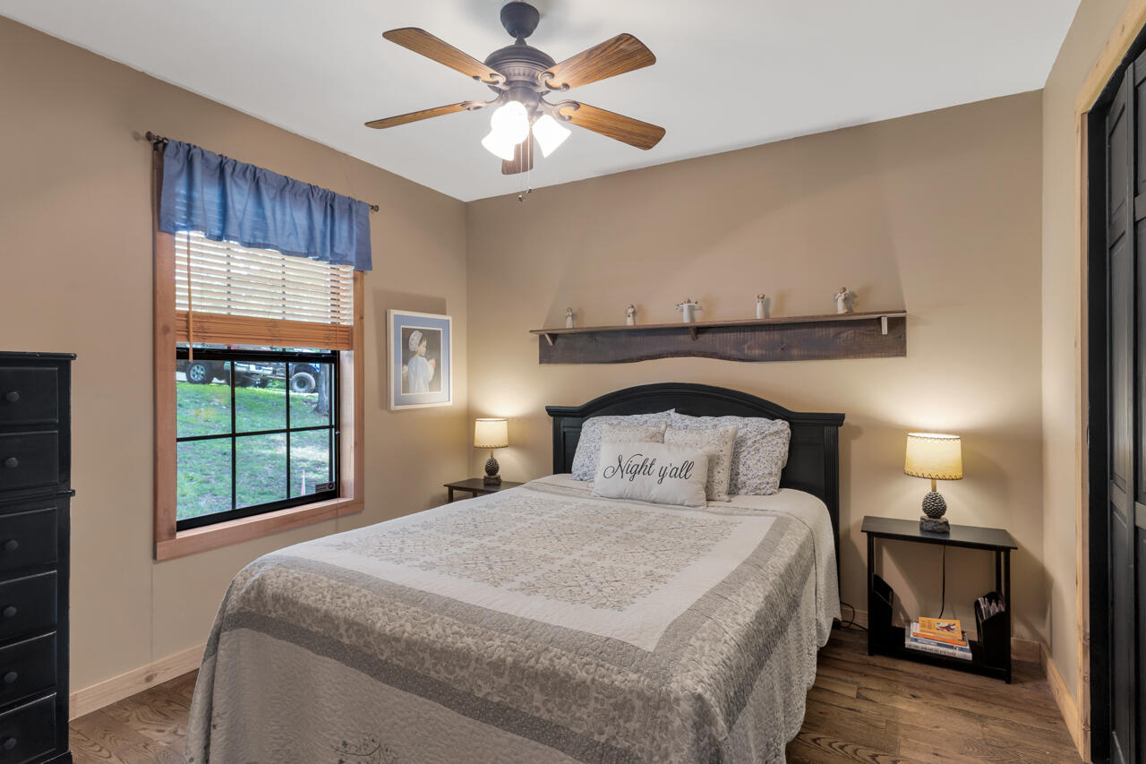 81 Harbor Drive Property Photo 15