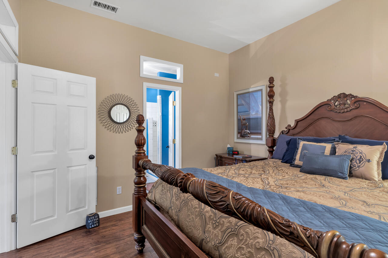 81 Harbor Drive Property Photo 28