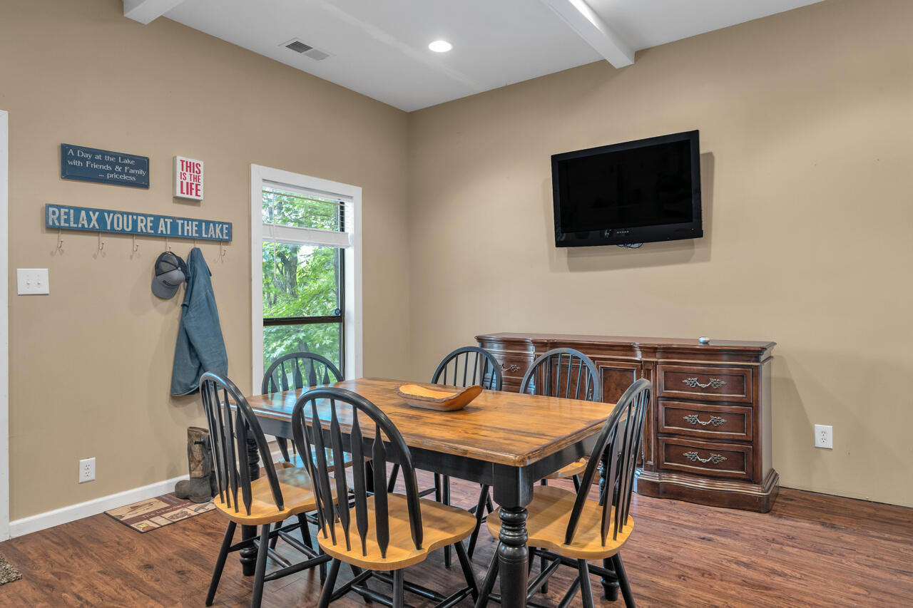 81 Harbor Drive Property Photo 33