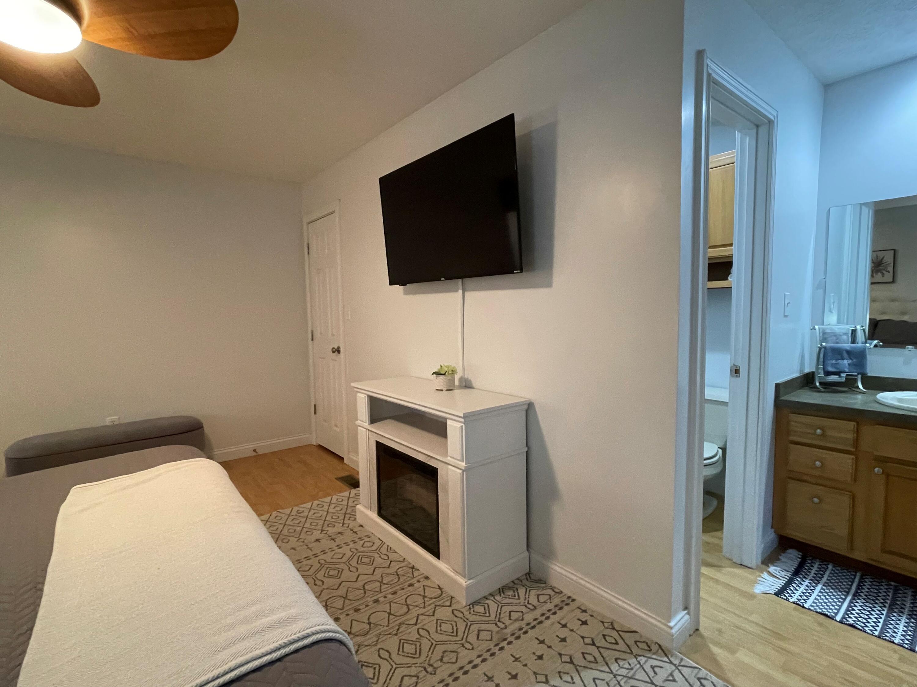 413 Shore Drive Property Photo 21