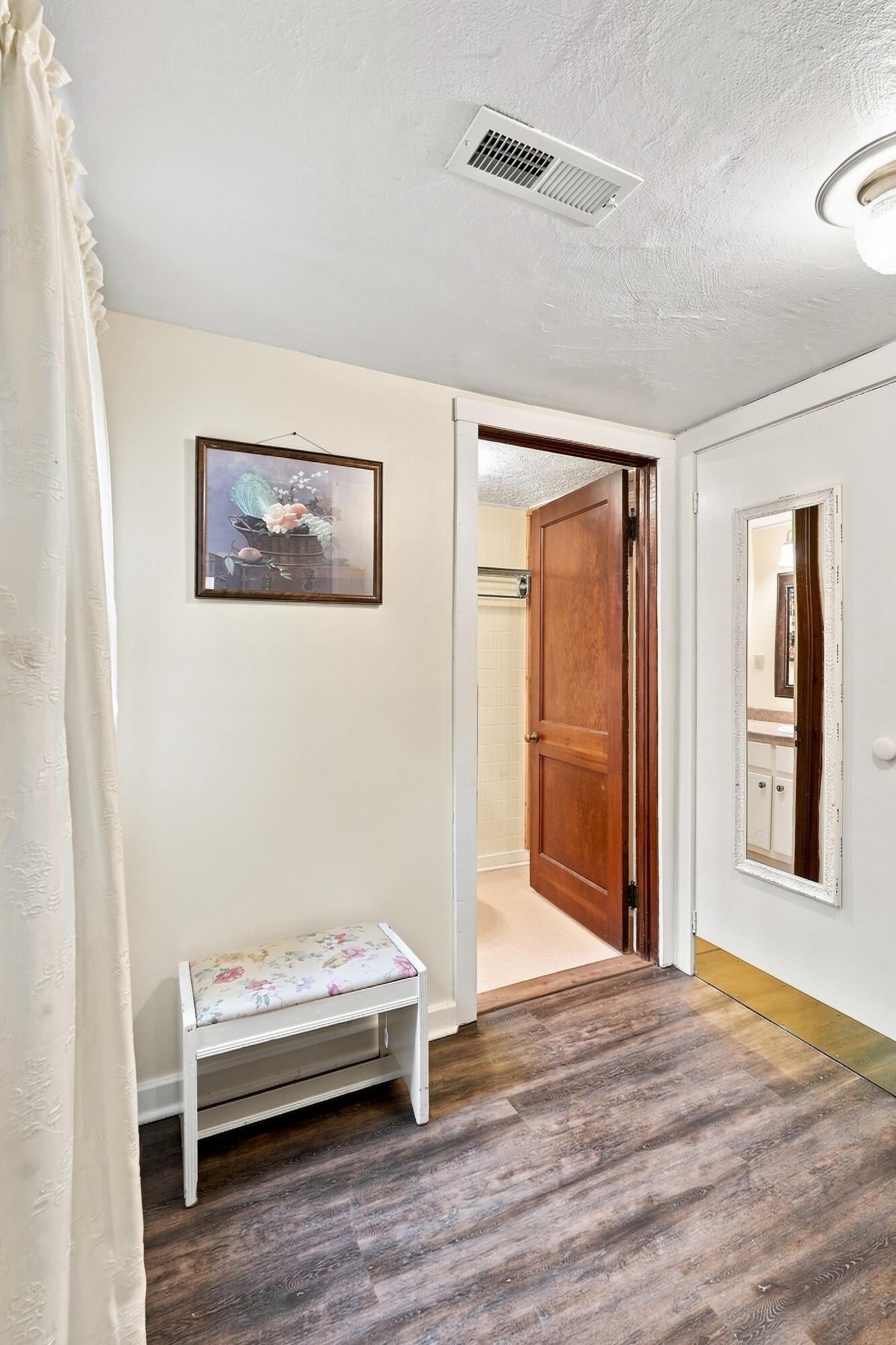 114 E Lion Drive Property Photo 13